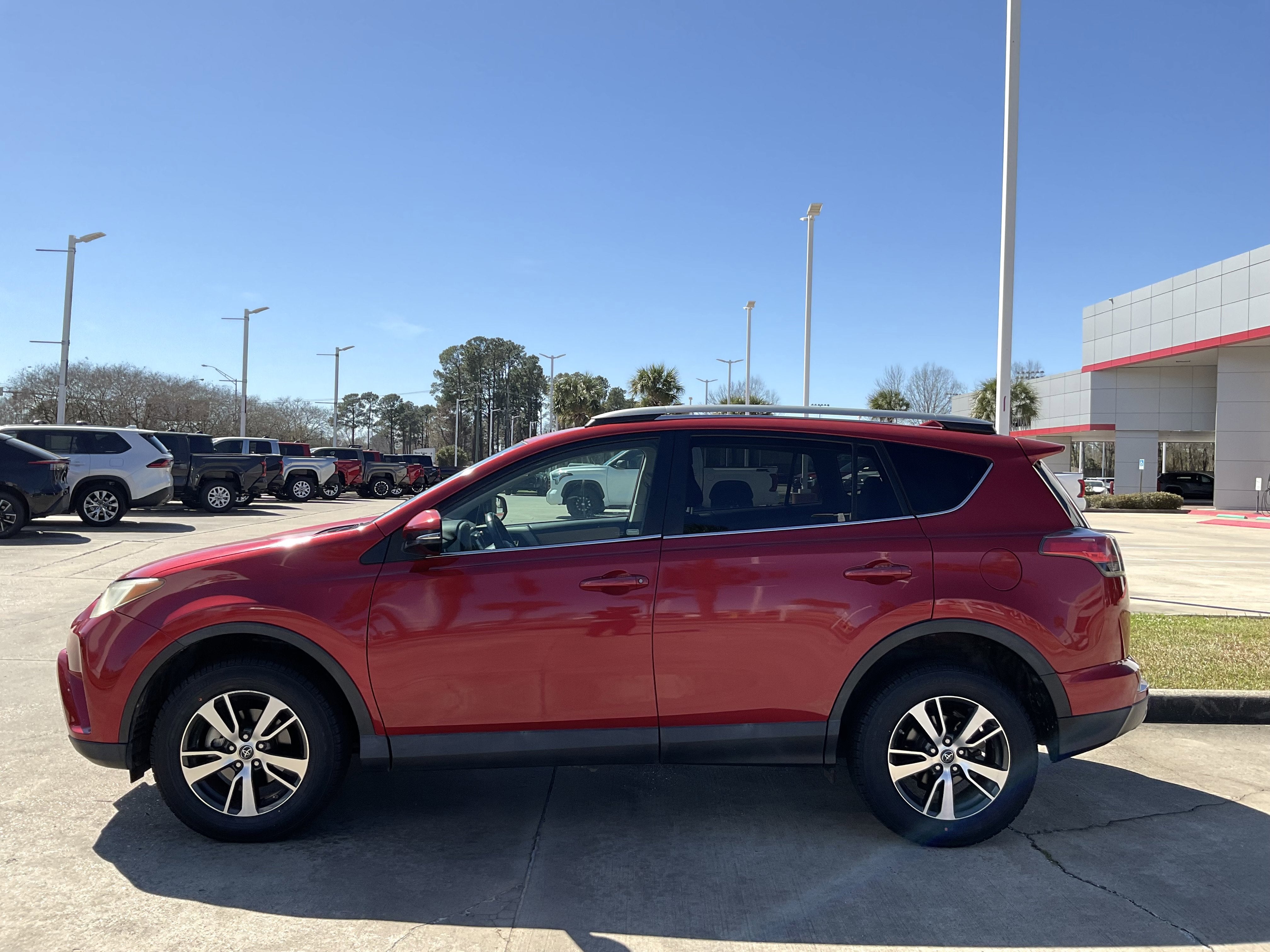 2017 Toyota RAV4 XLE