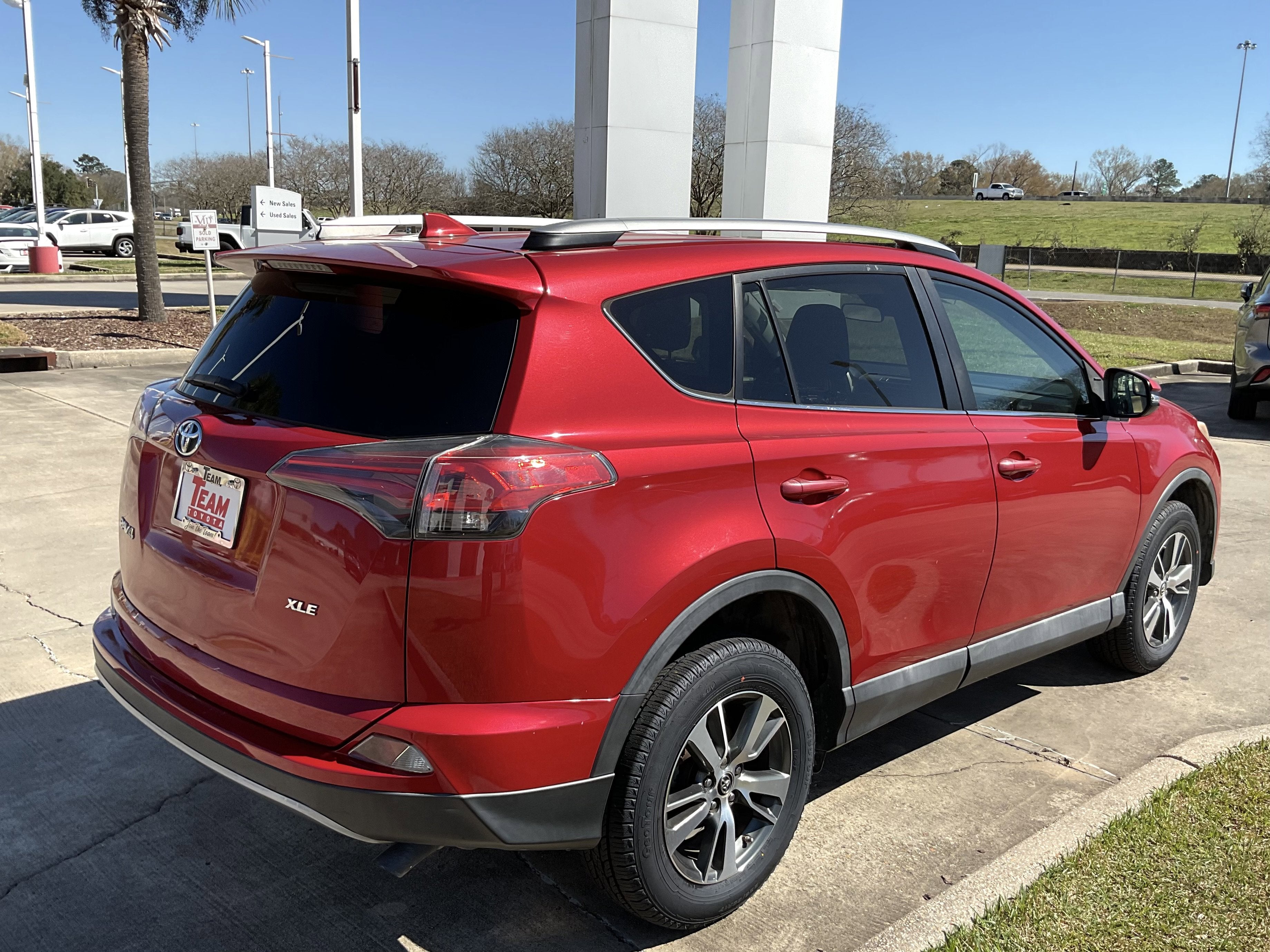2017 Toyota RAV4 XLE