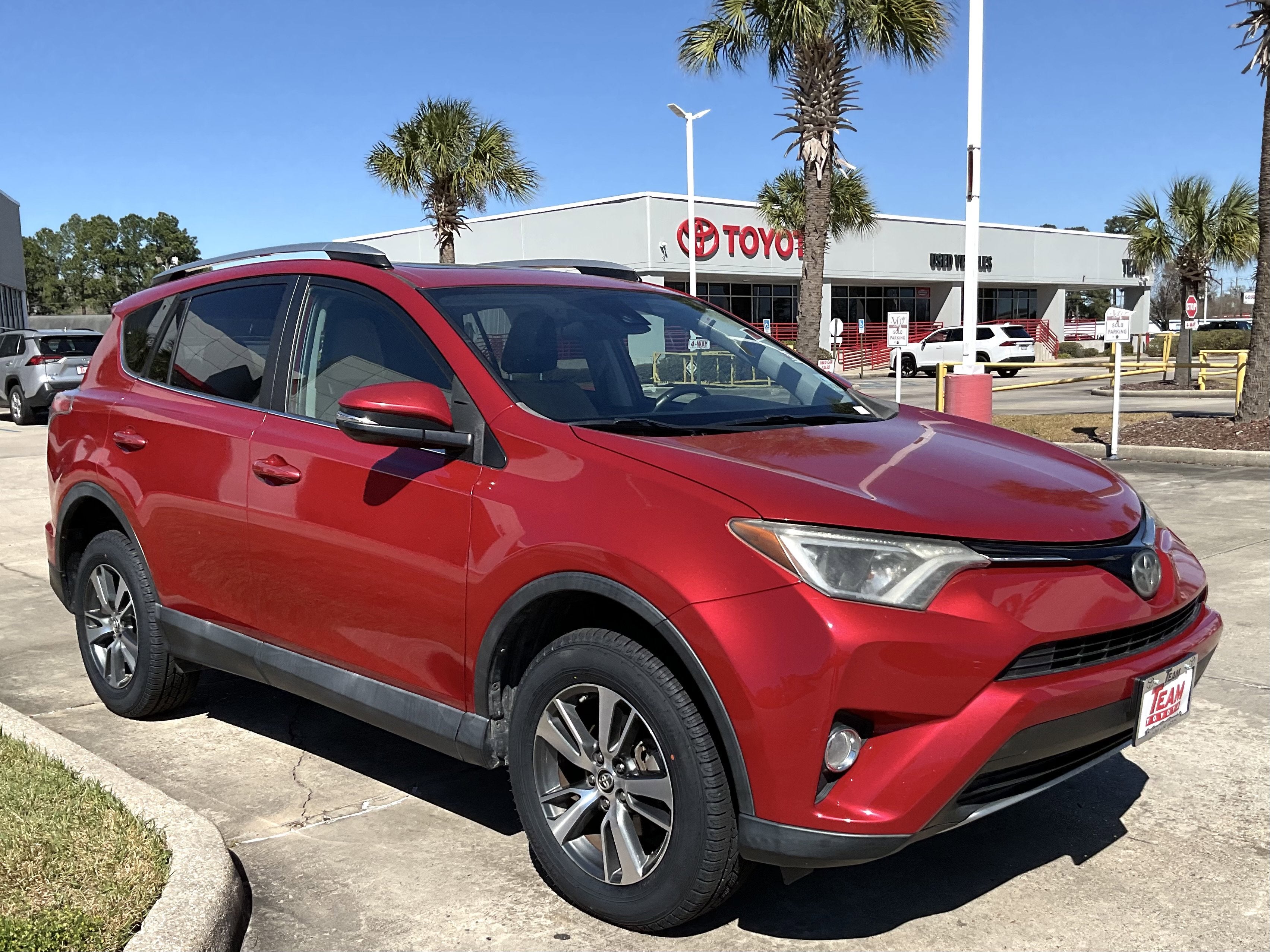 2017 Toyota RAV4 XLE