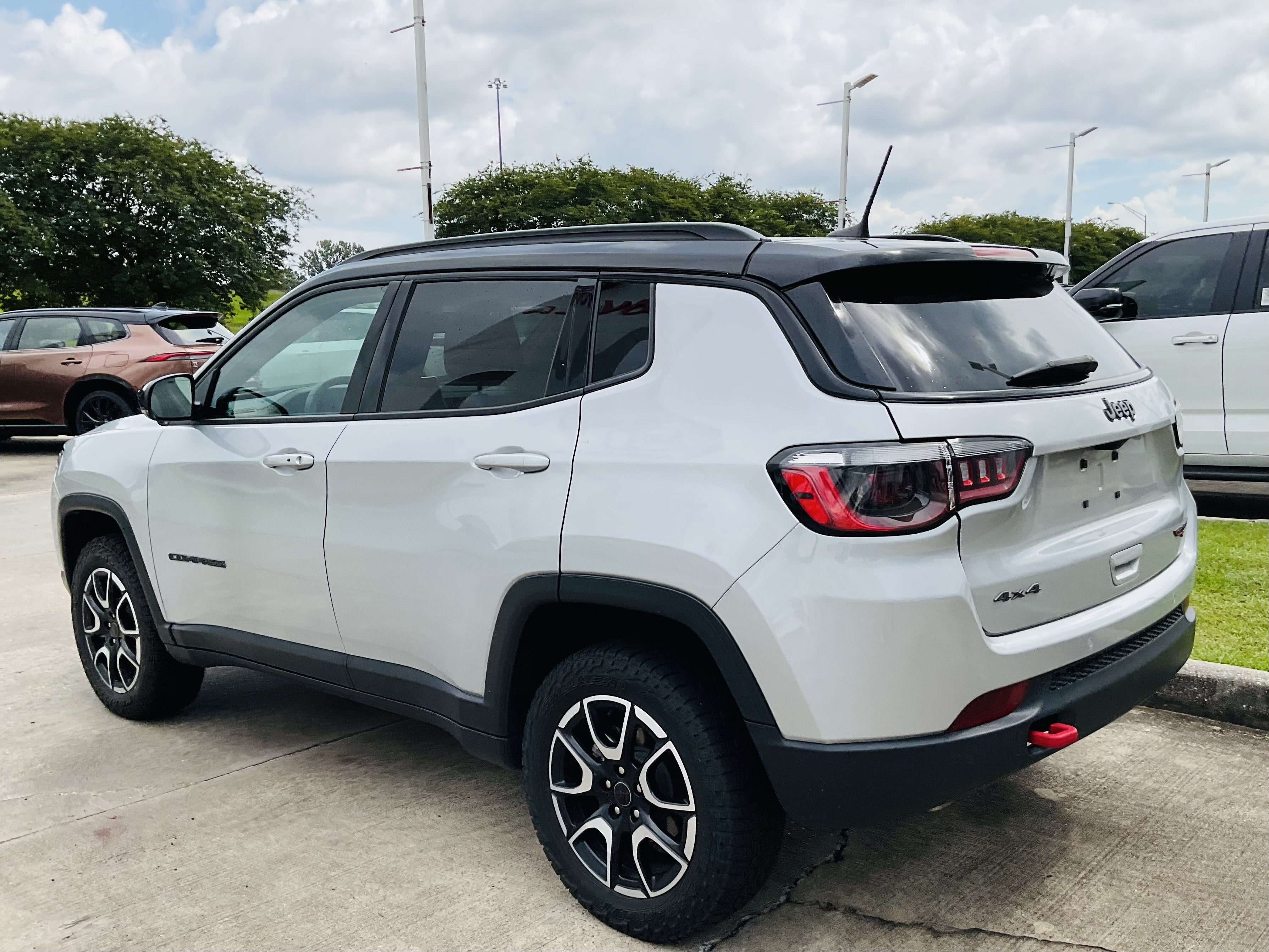 2025 Jeep Compass Trailhawk - Photo 3
