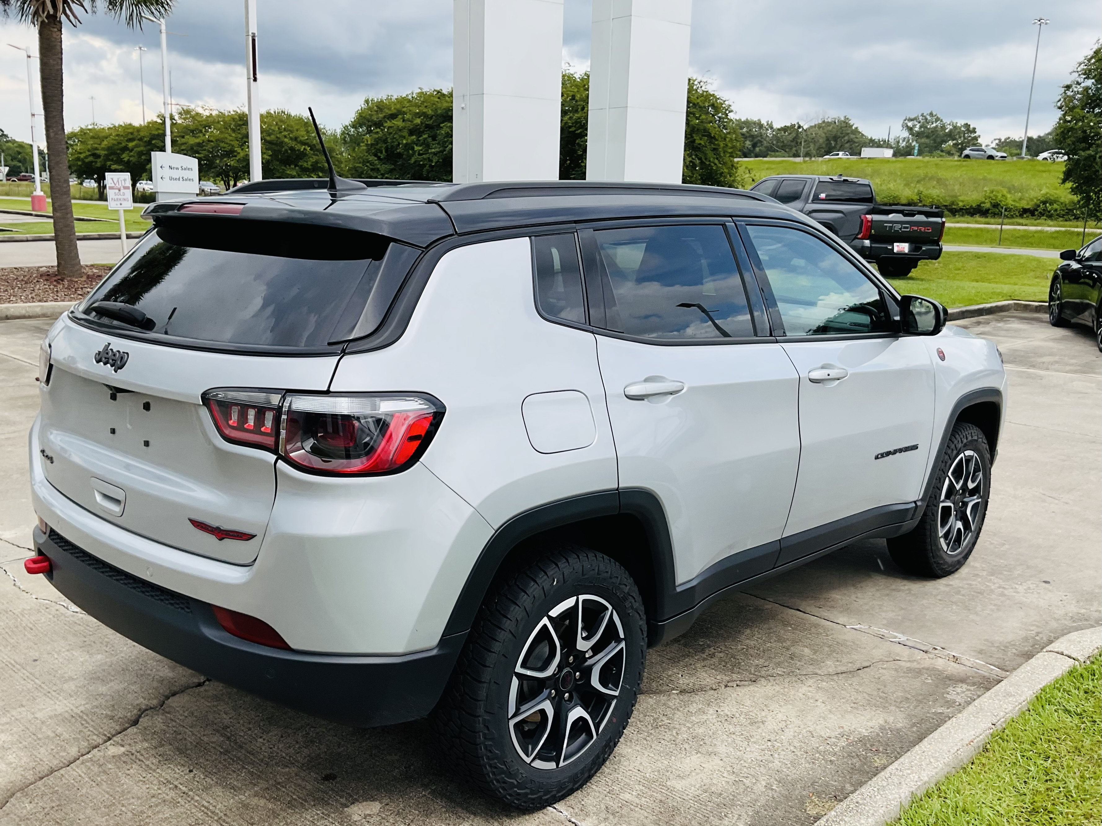 2025 Jeep Compass Trailhawk