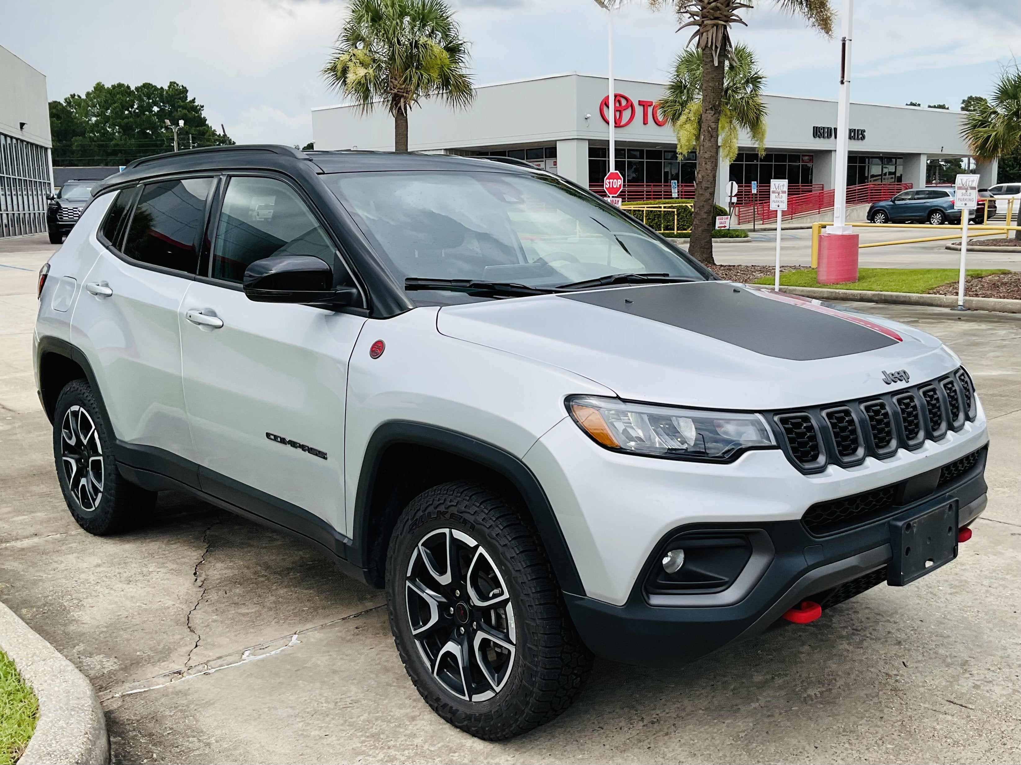2025 Jeep Compass Trailhawk