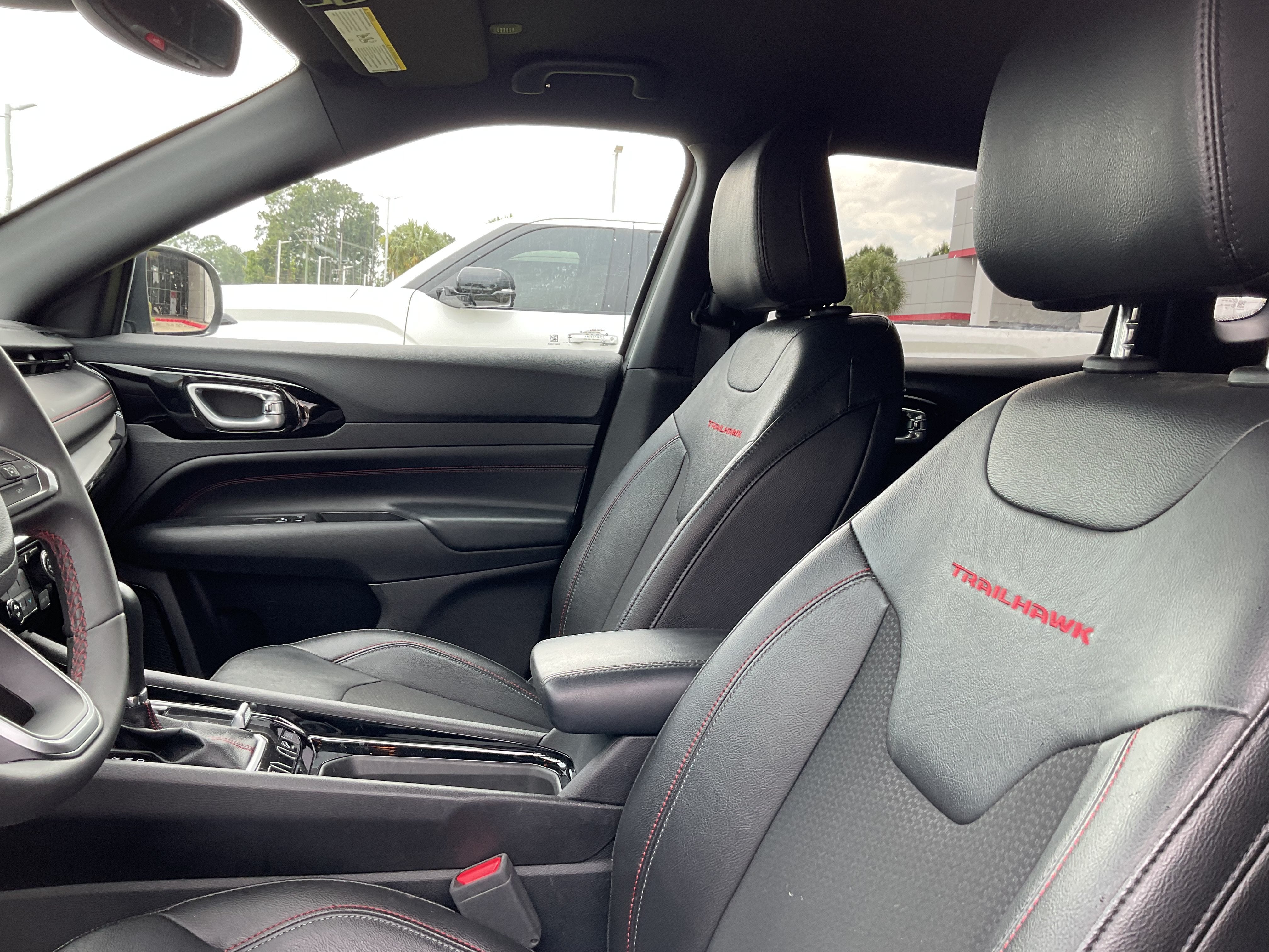2025 Jeep Compass Trailhawk - Photo 8