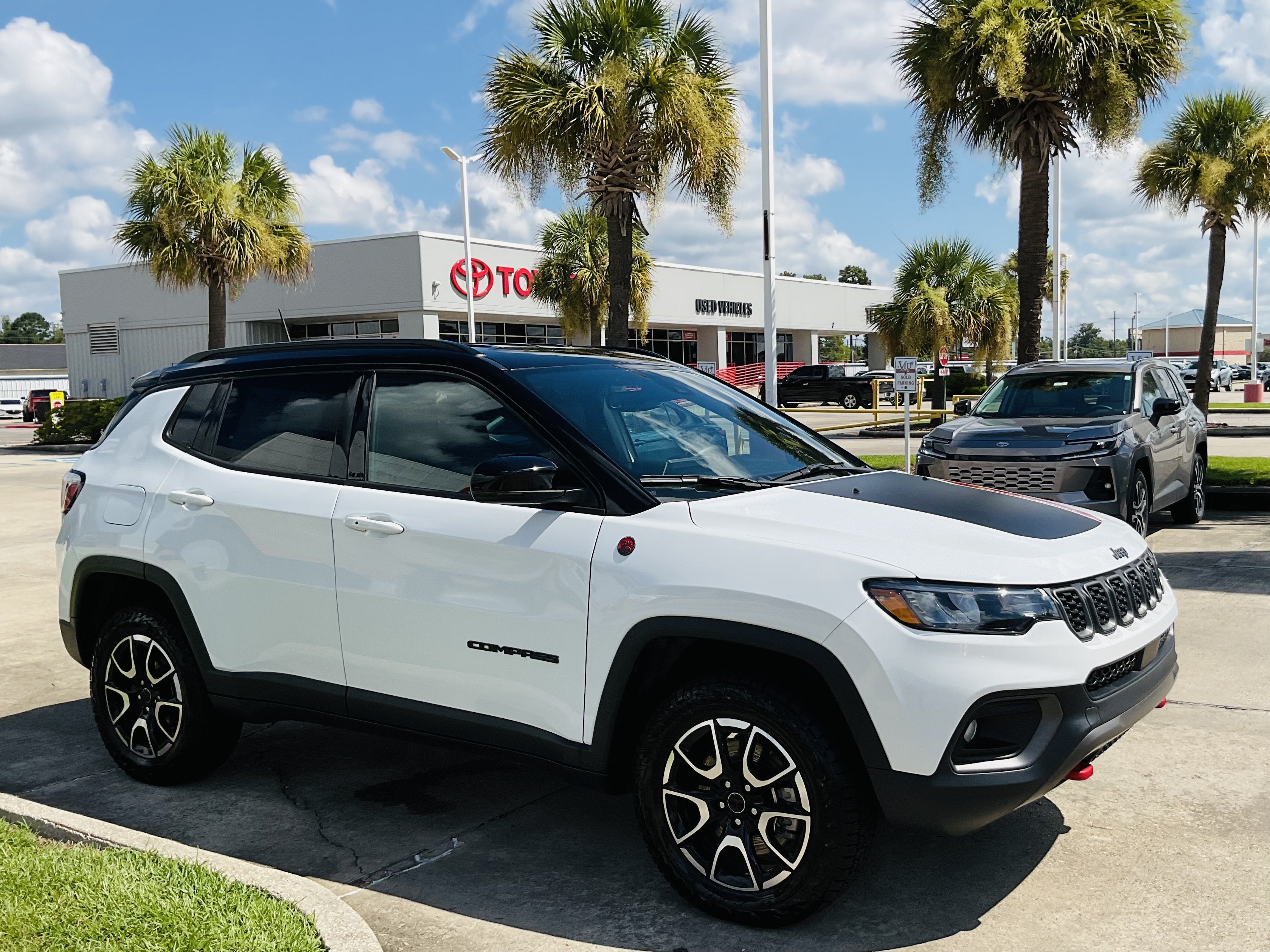 2025 Jeep Compass Trailhawk - Photo 6
