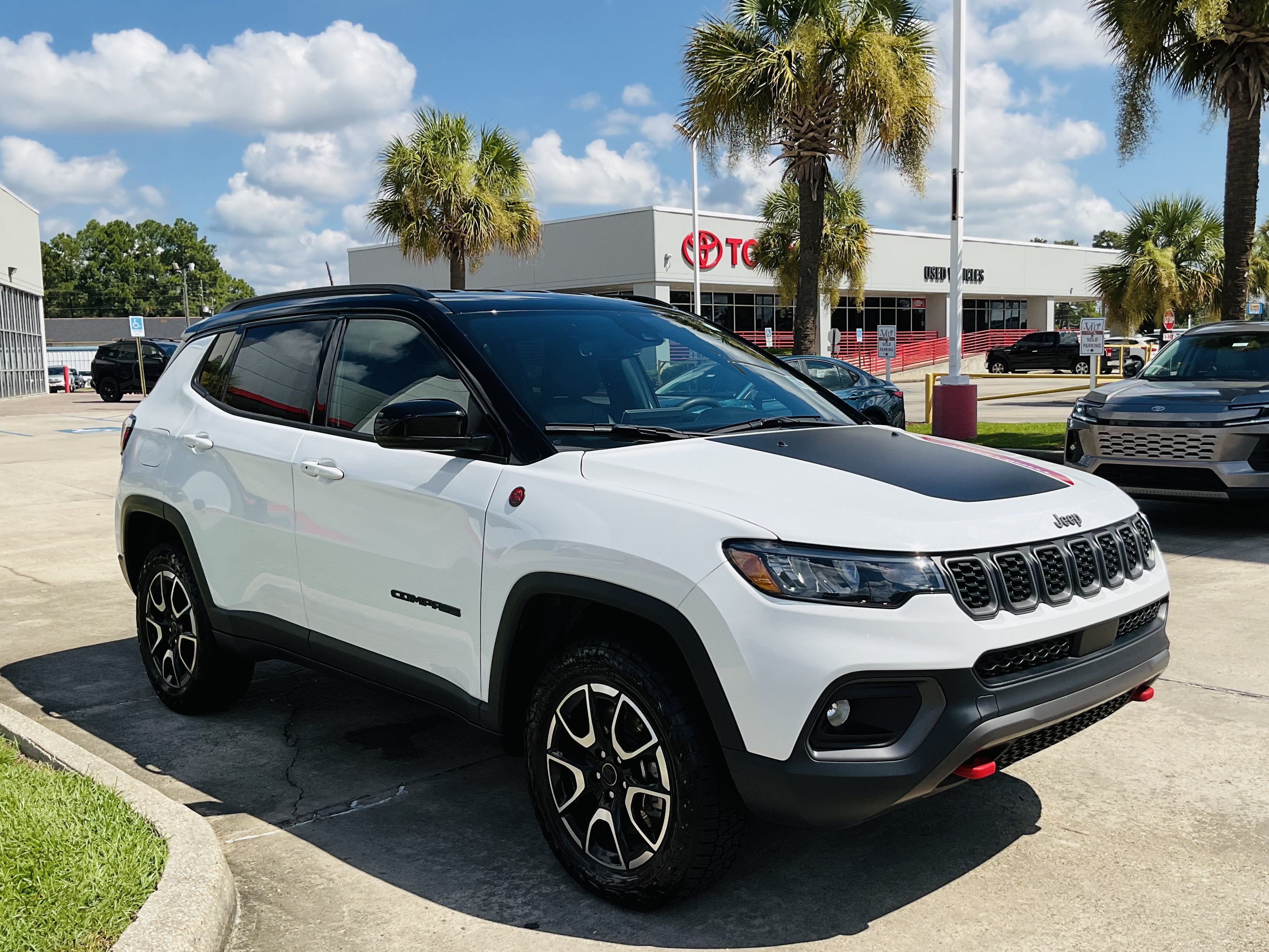 2025 Jeep Compass Trailhawk - Photo 7