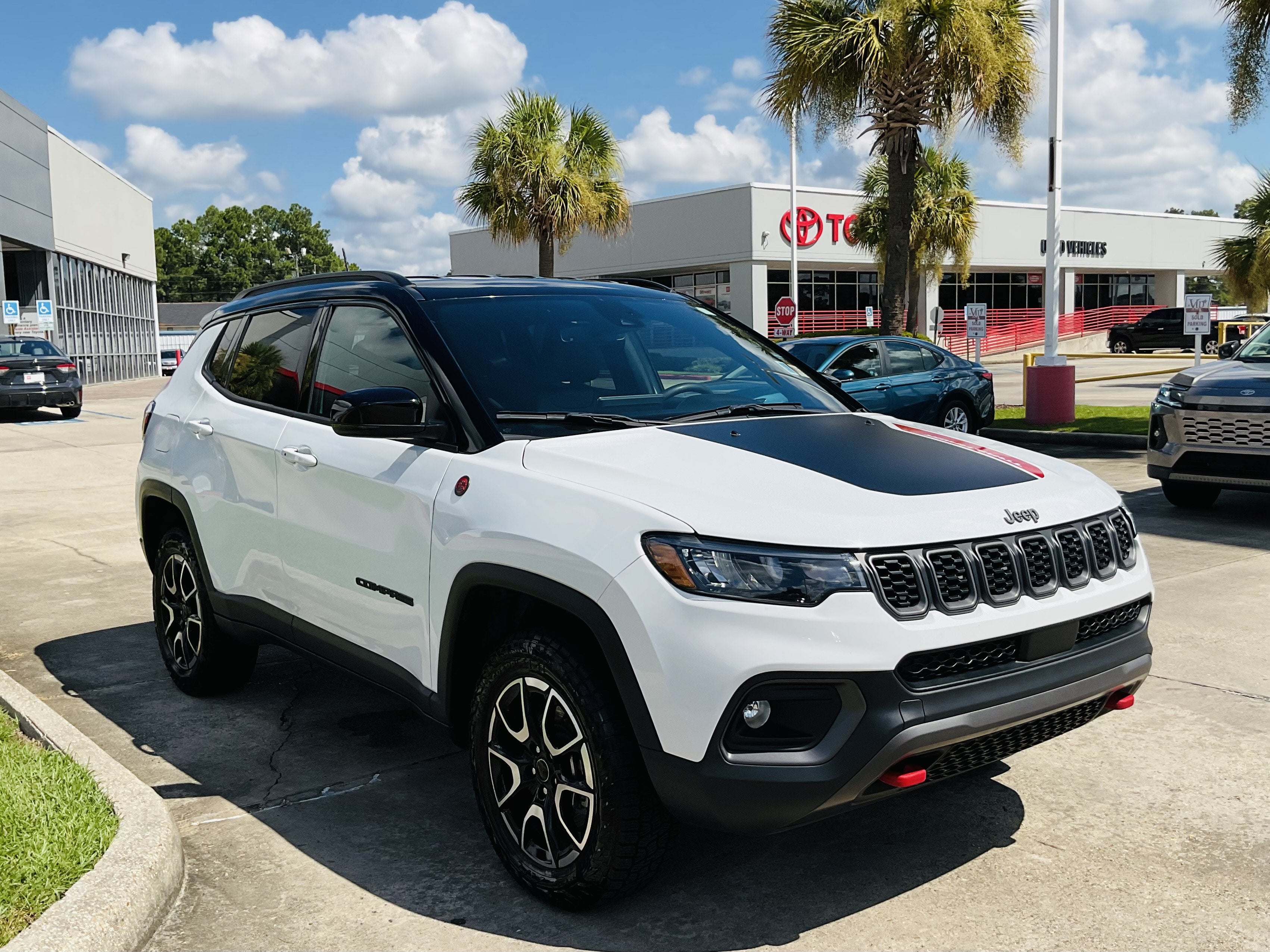 2025 Jeep Compass Trailhawk - Photo 8