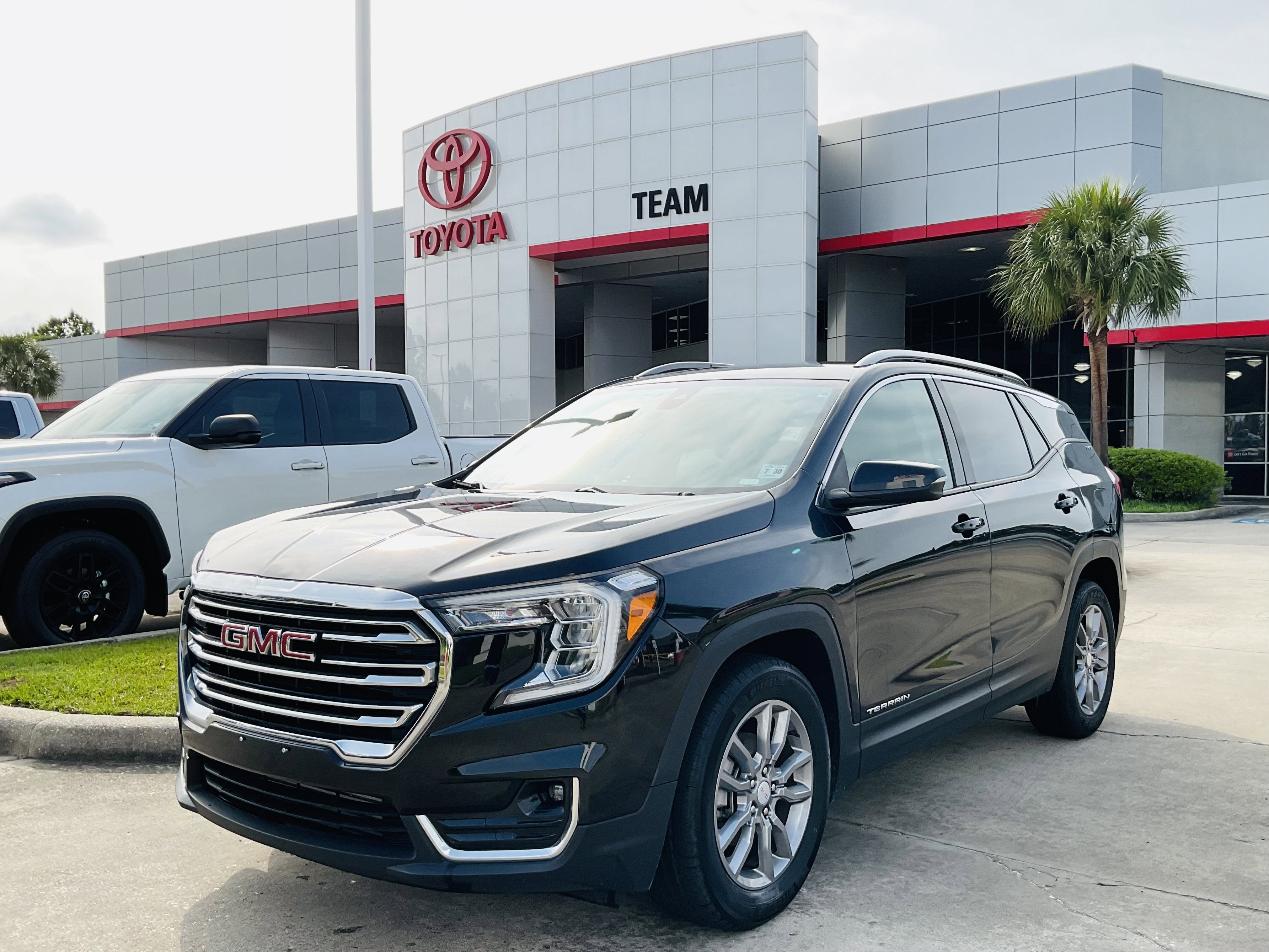 2024 GMC Terrain SLT