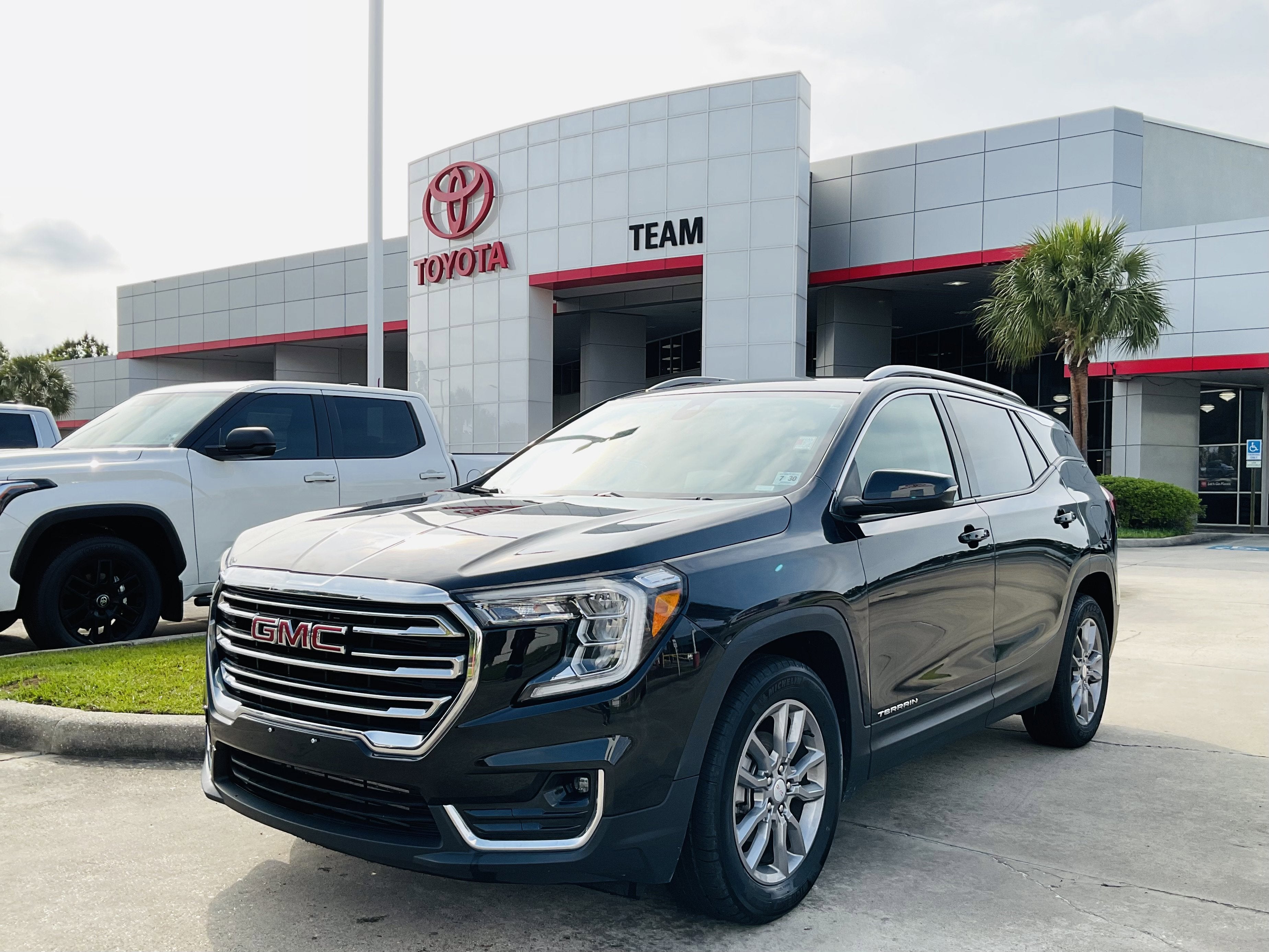 2024 GMC Terrain SLT