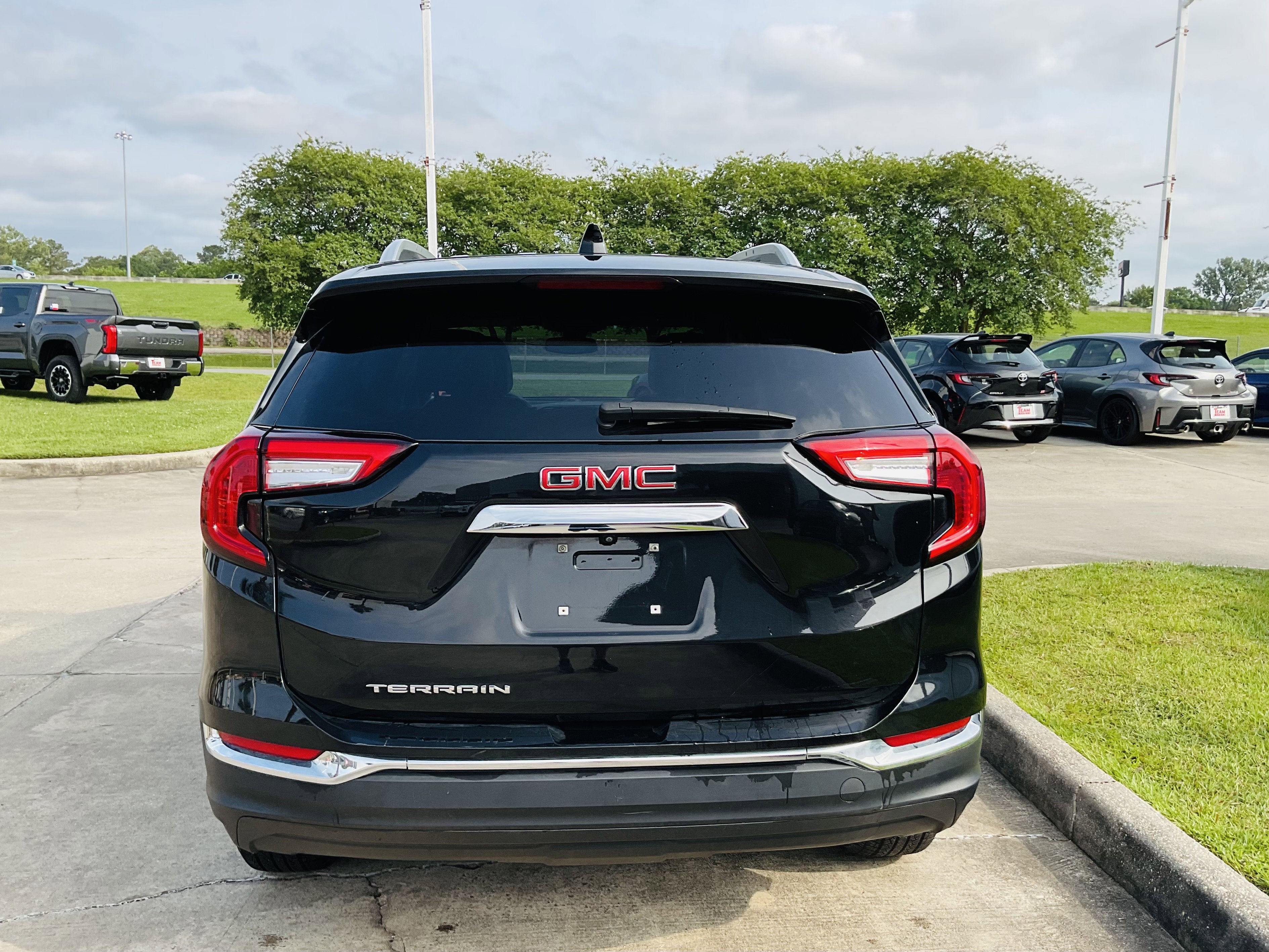 2024 GMC Terrain SLT
