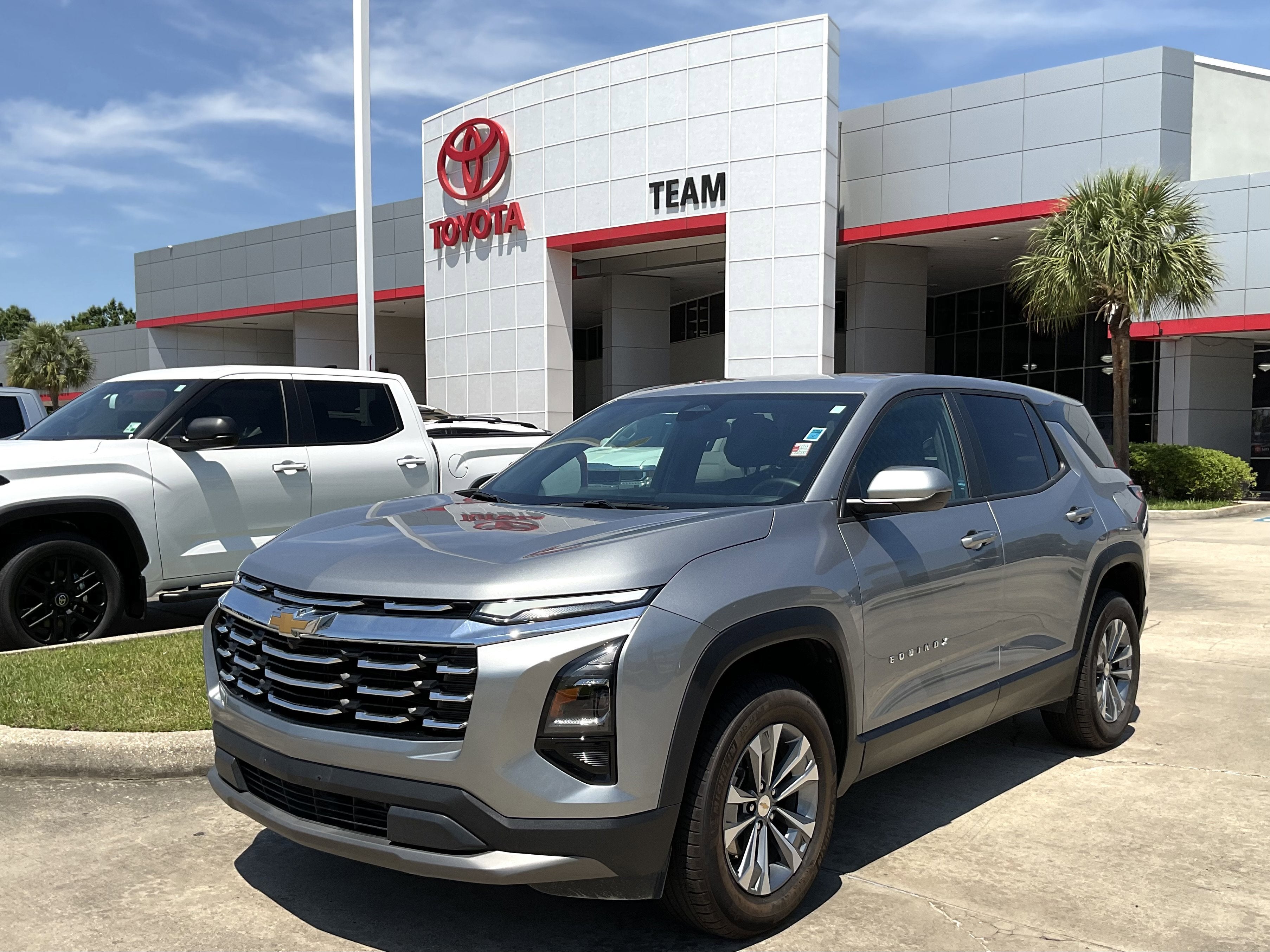 2025 Chevrolet Equinox AWD LT