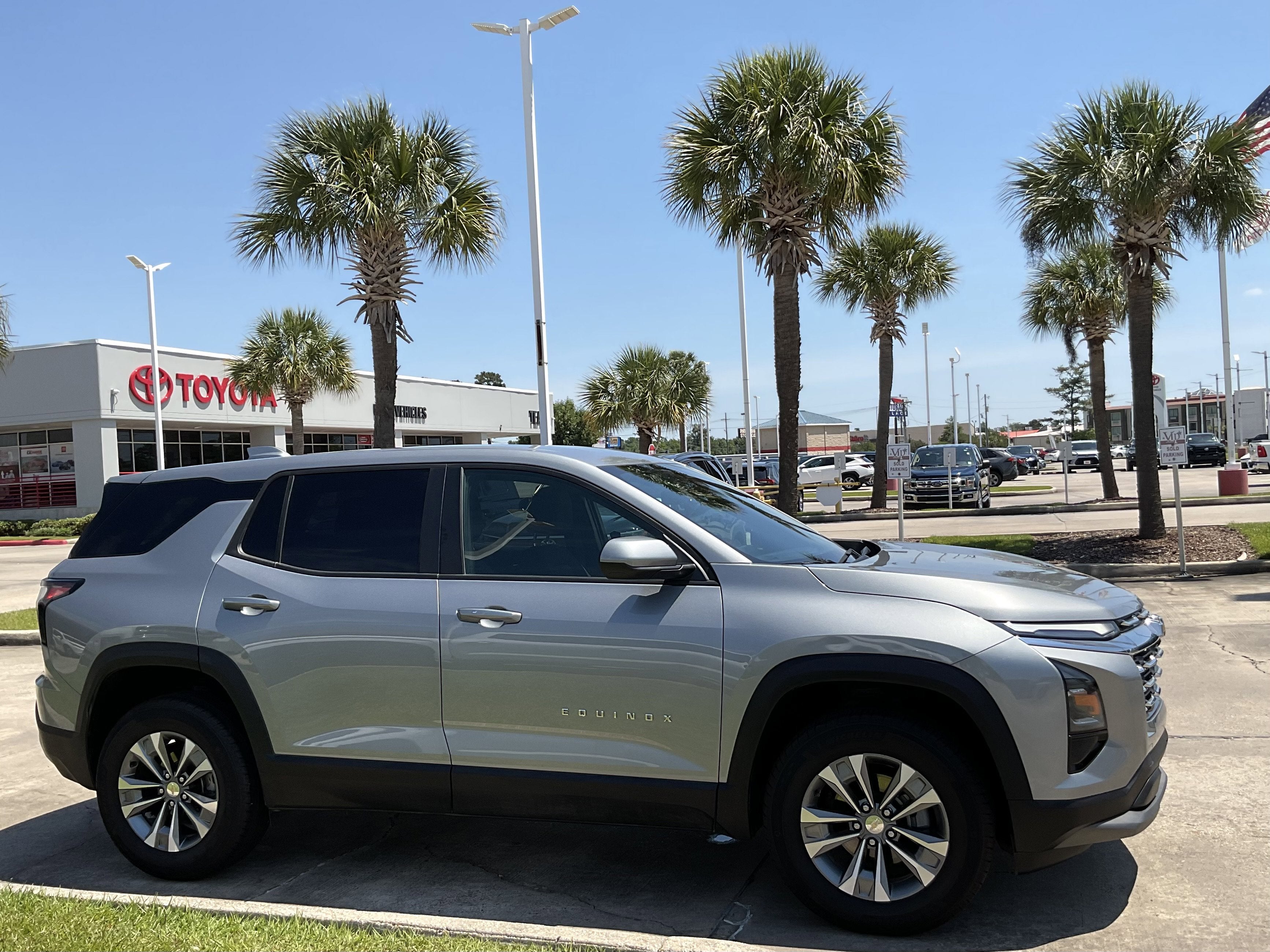 2025 Chevrolet Equinox AWD LT
