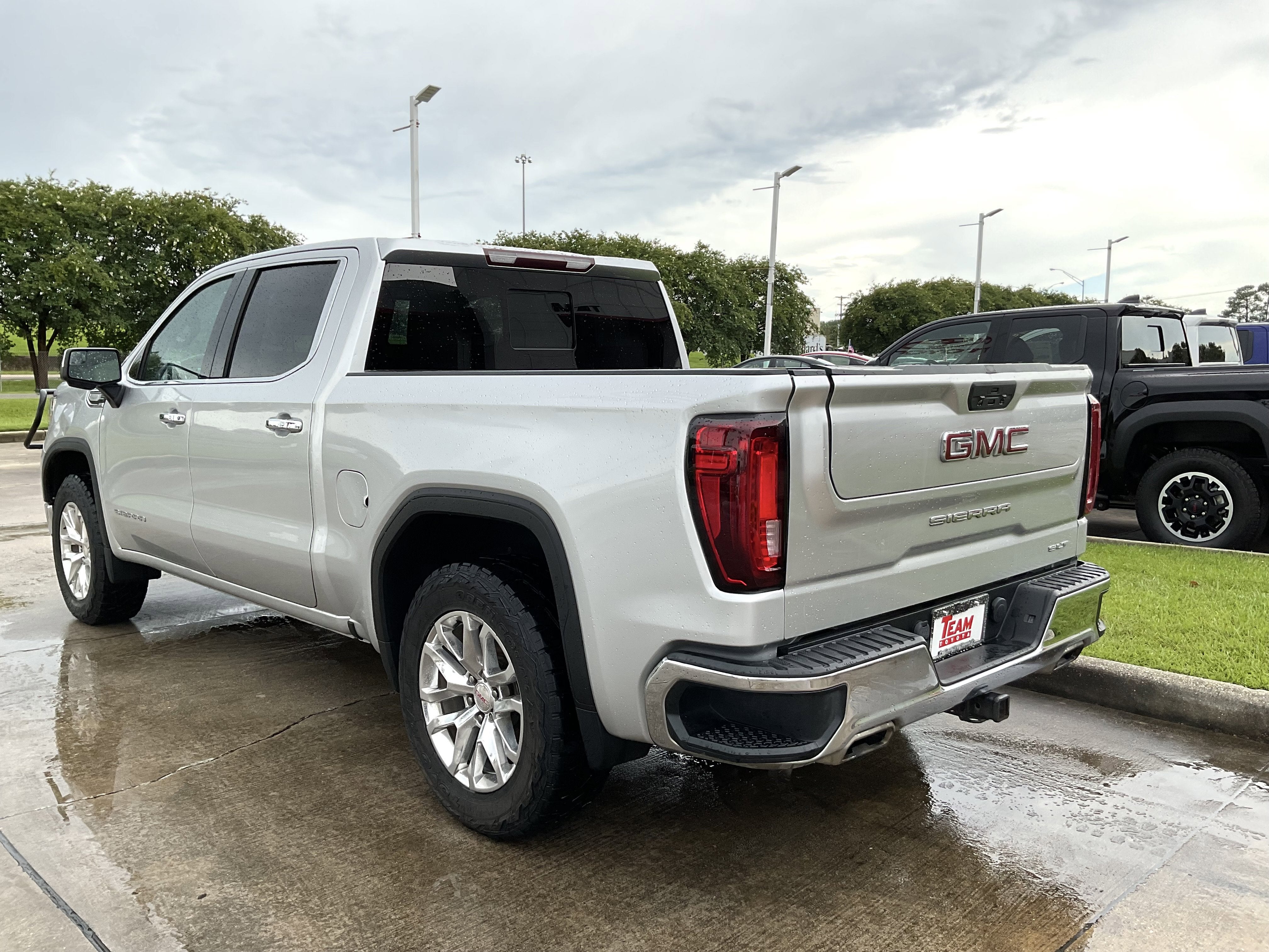 2020 GMC Sierra SLT