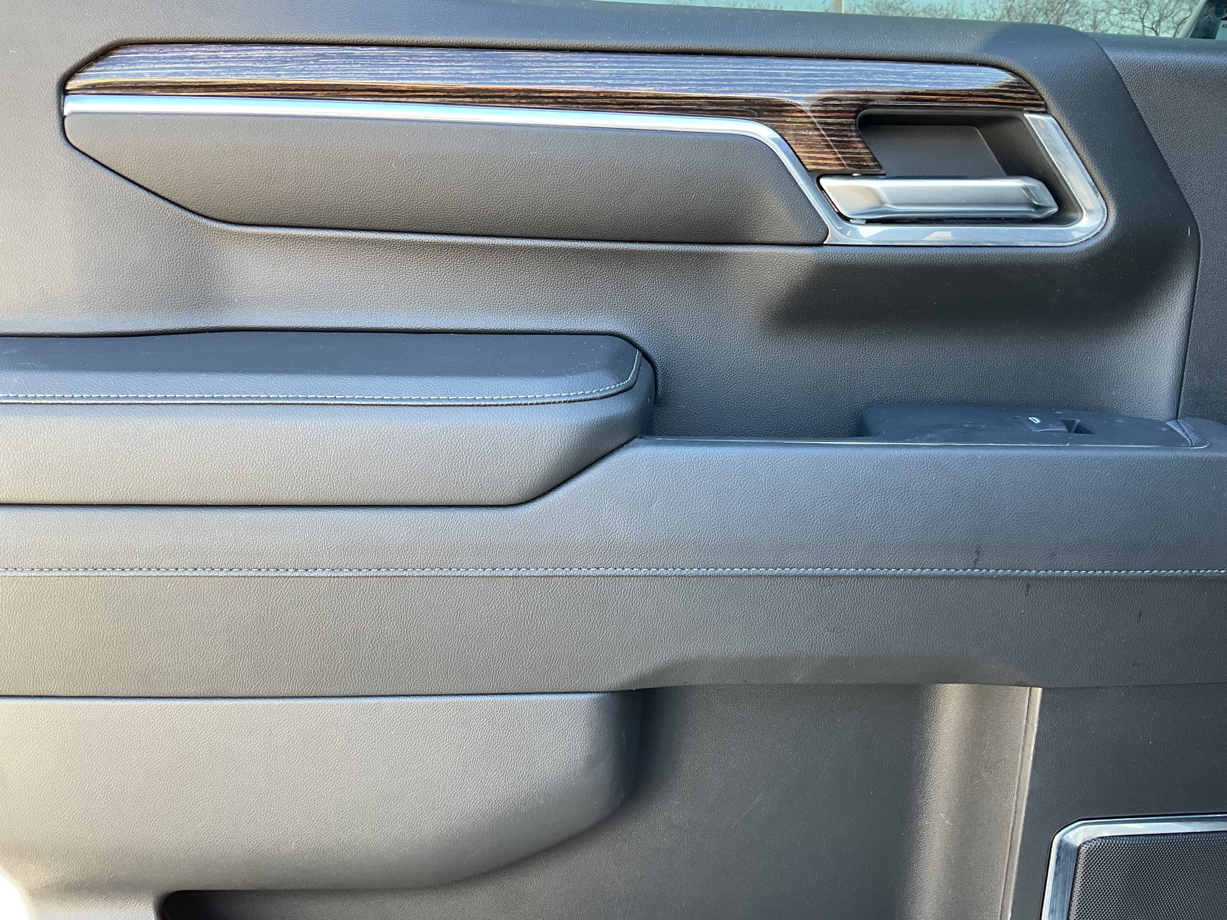 2024 GMC Sierra Elevation