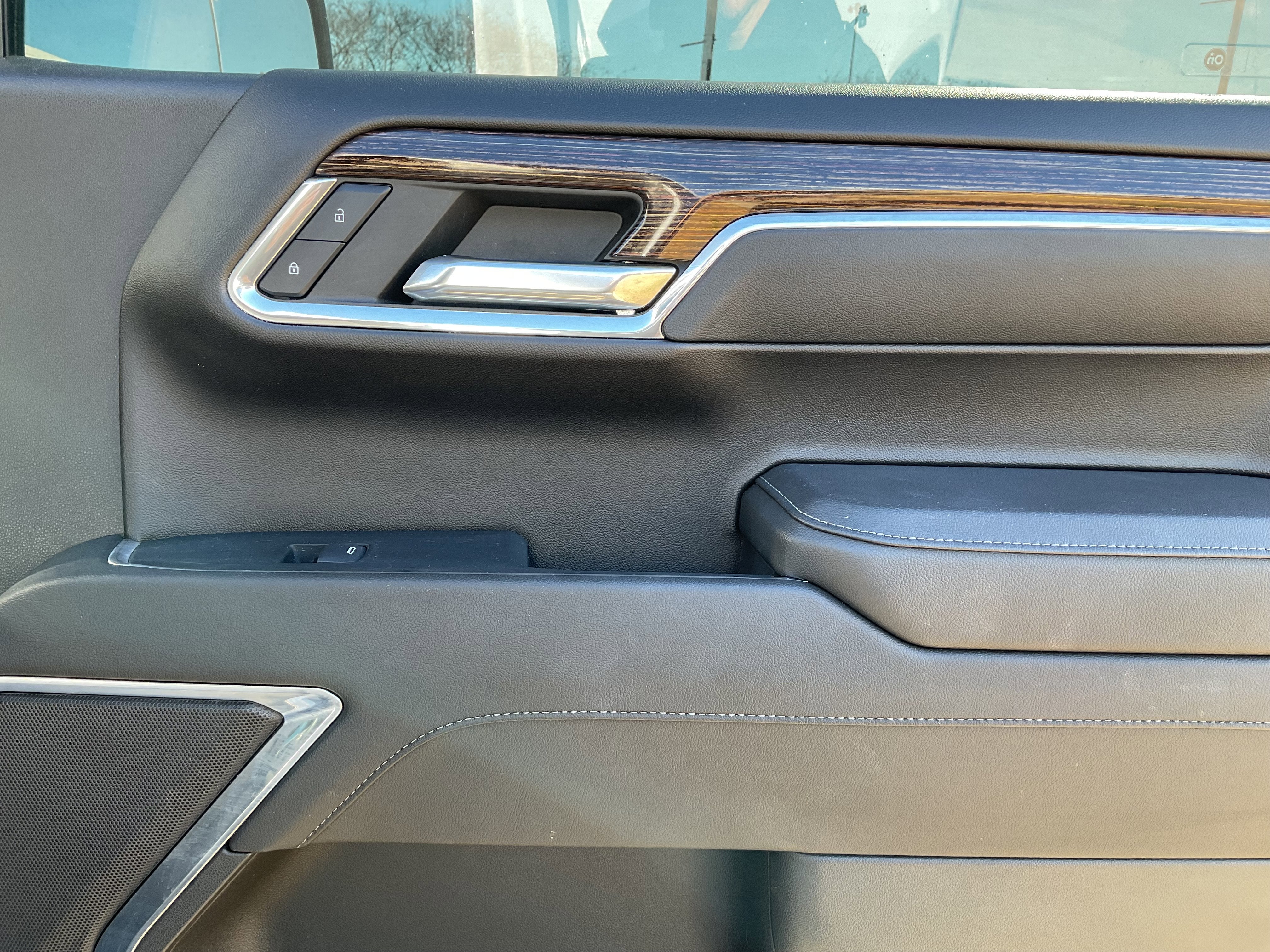 2024 GMC Sierra Elevation