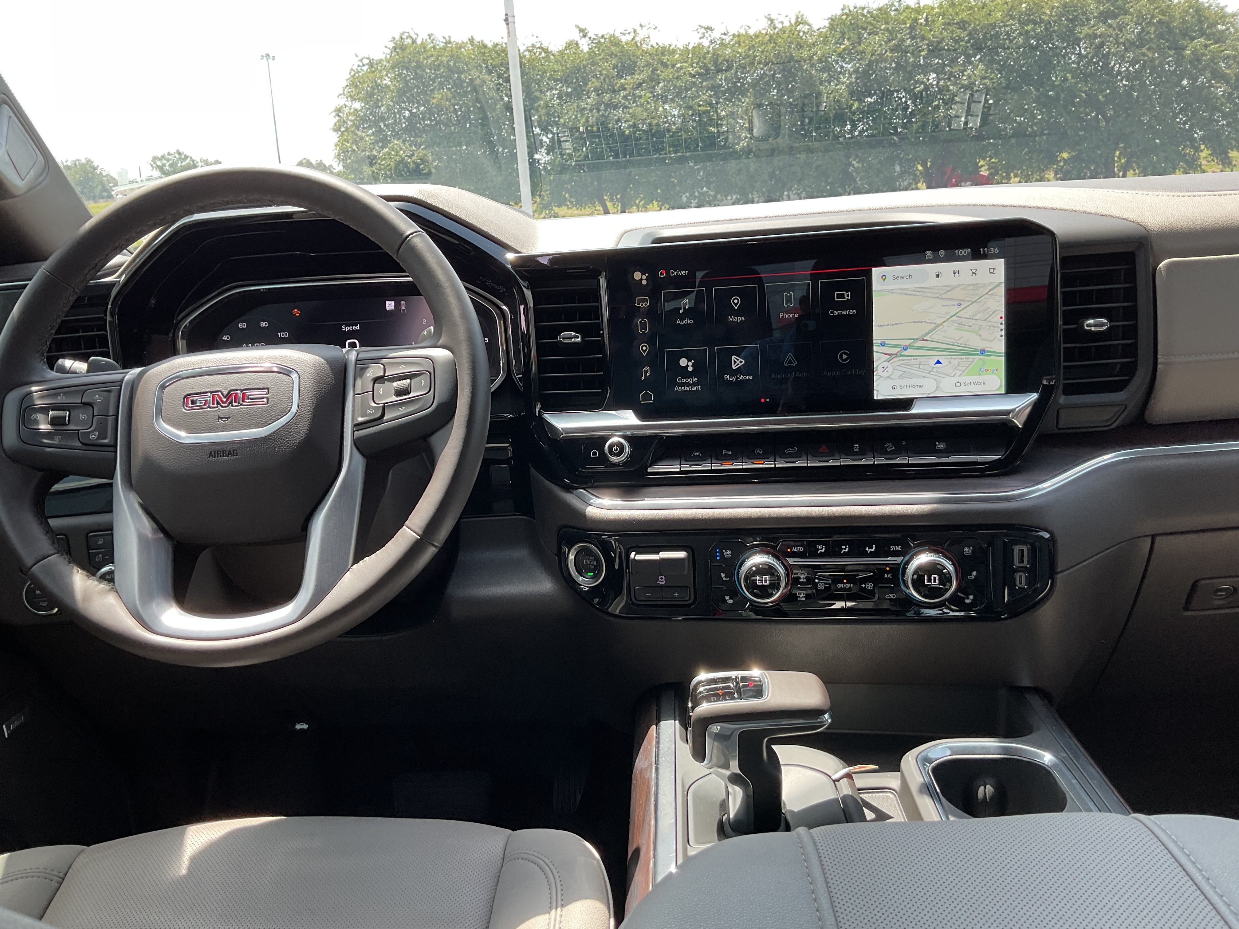 2025 GMC Sierra SLT