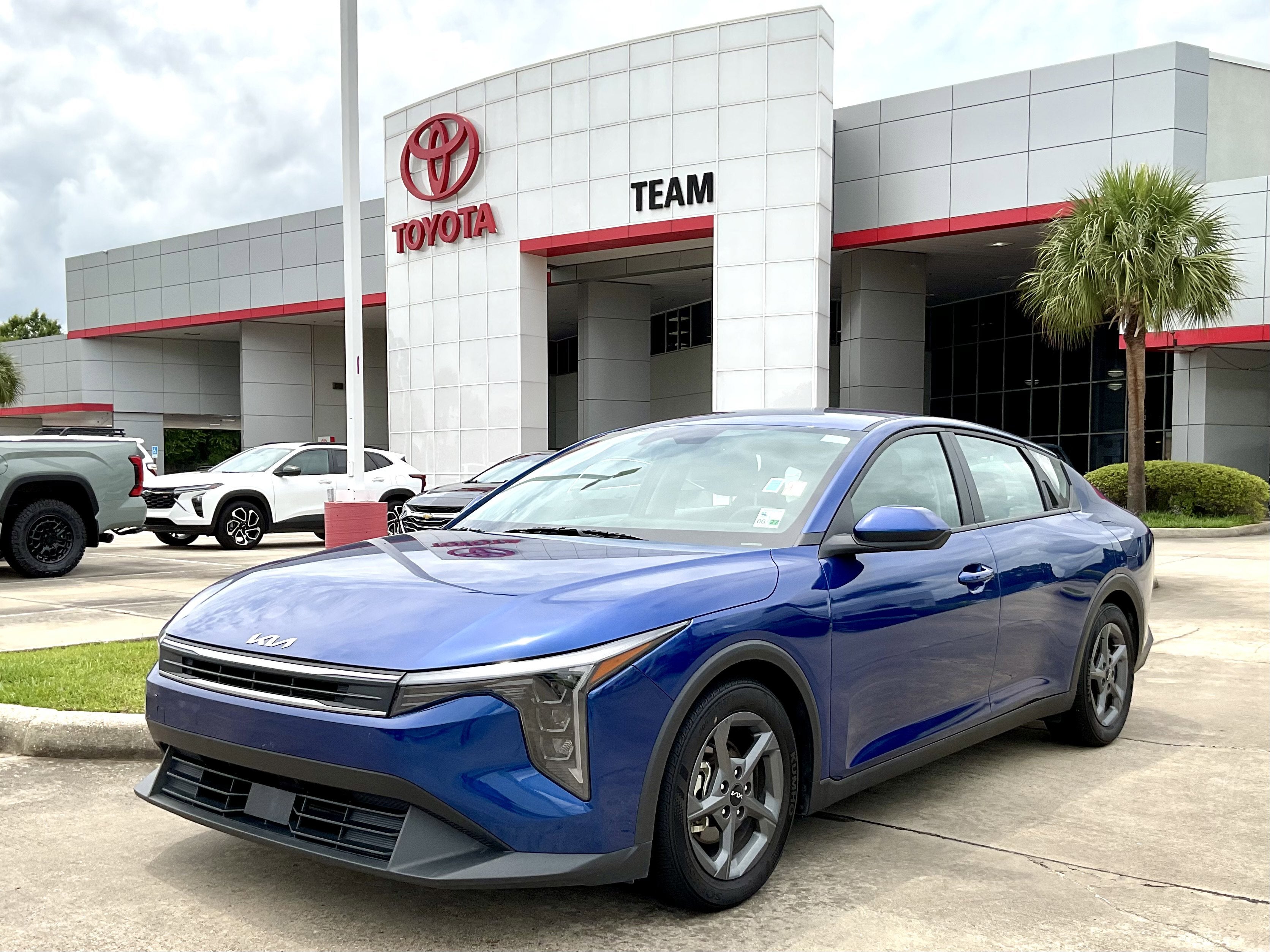 2025 Kia K4 LXS