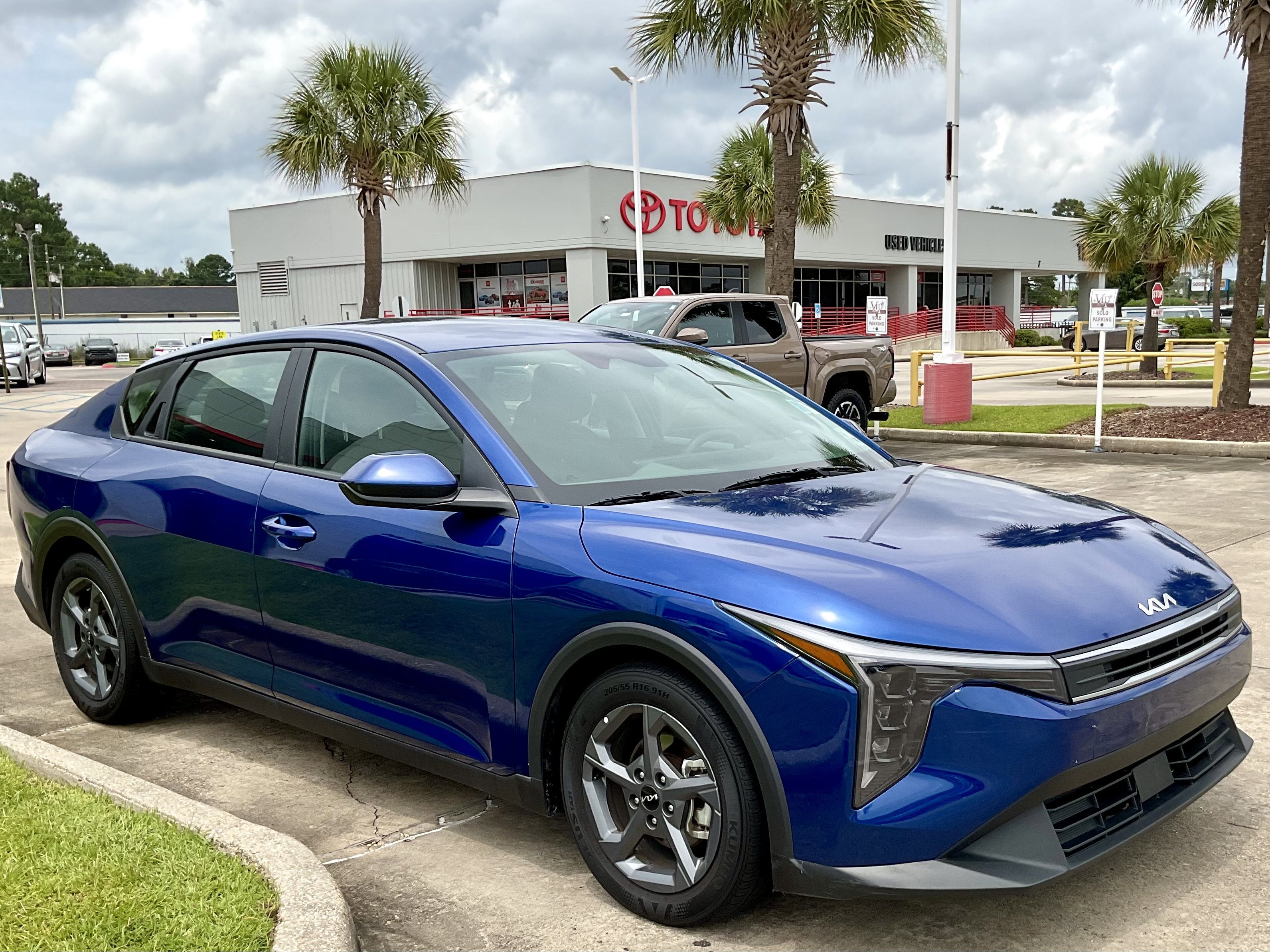 2025 Kia K4 LXS