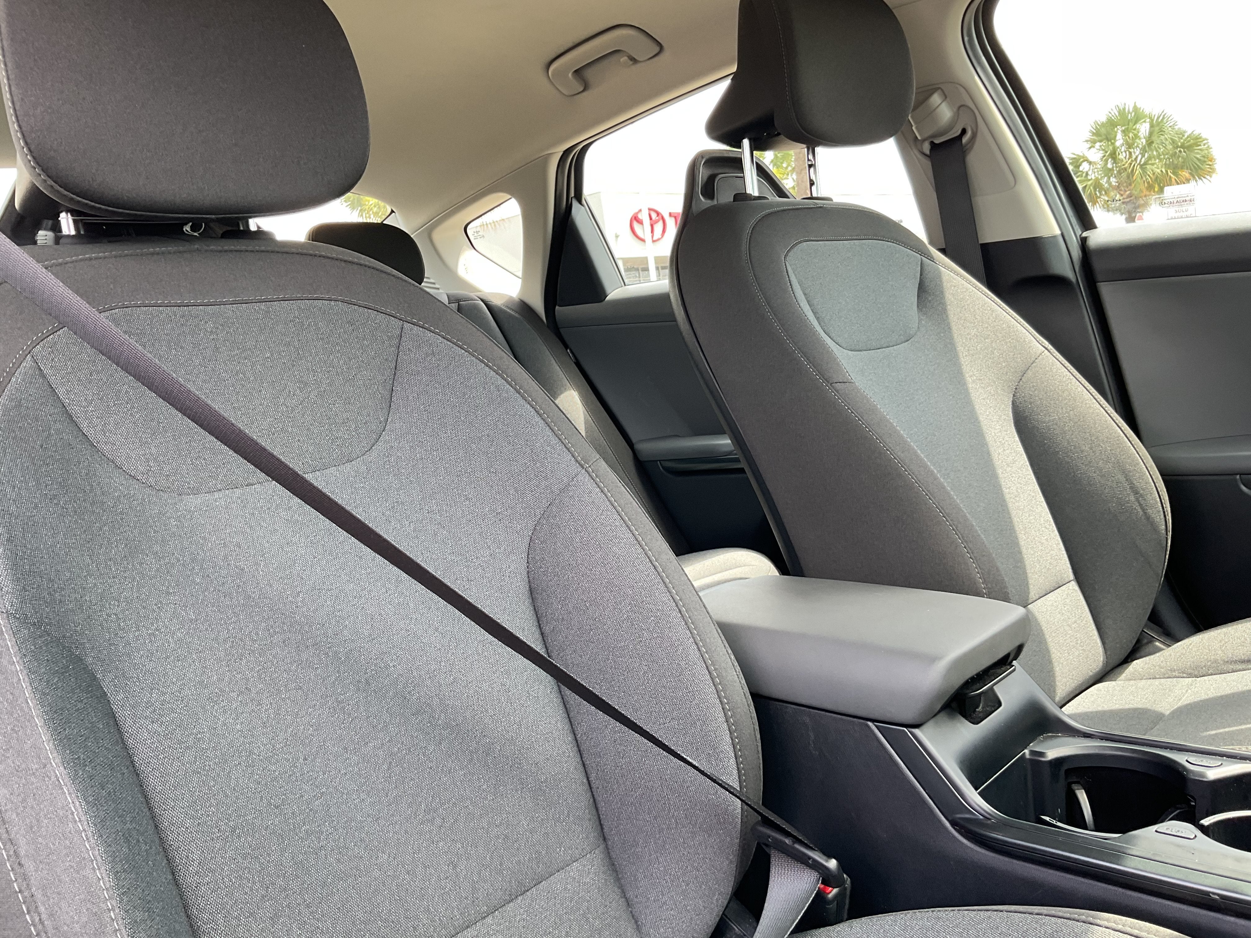 2025 Kia K4 LXS - Photo 14