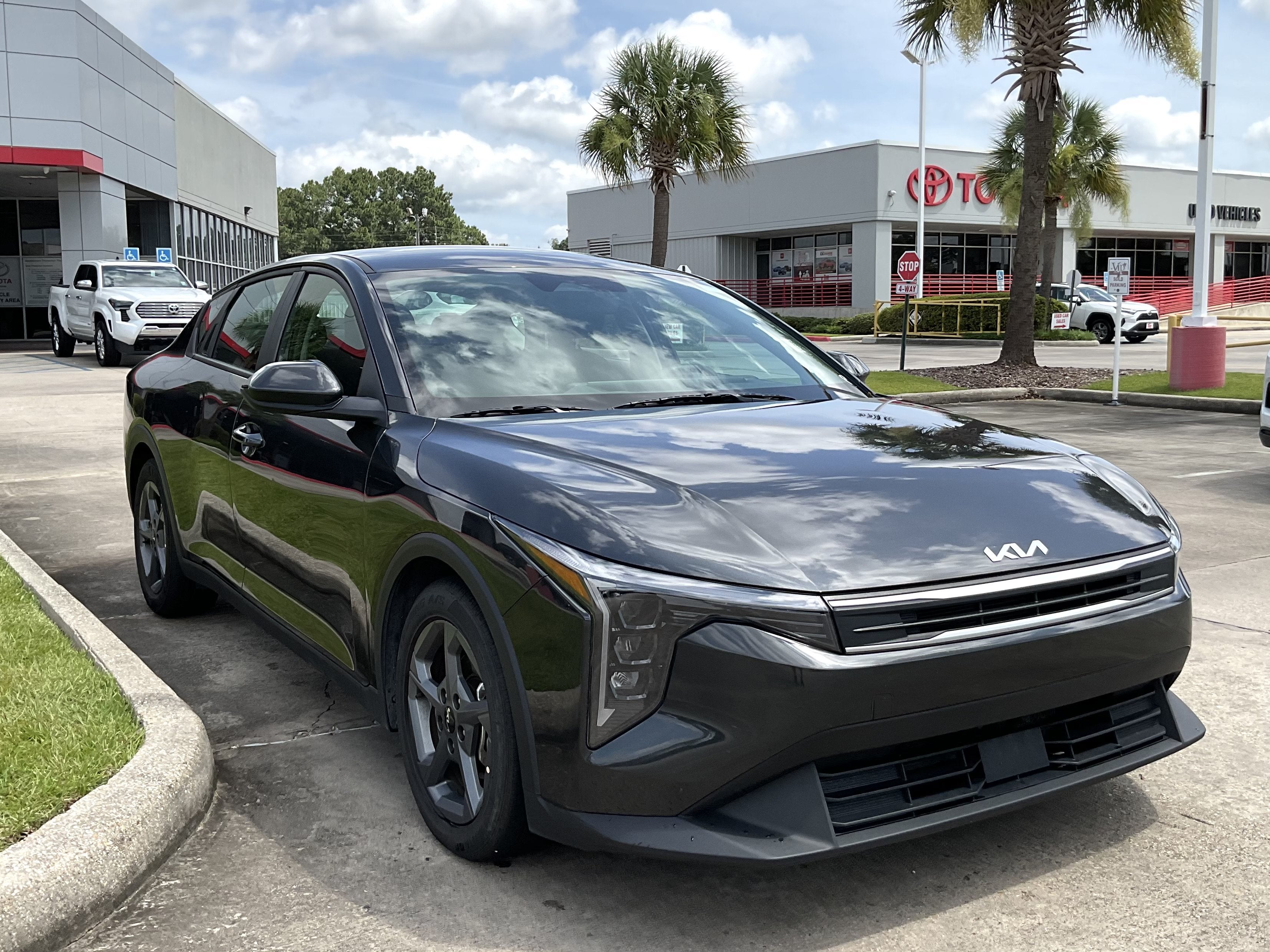 2025 Kia K4 LXS - Photo 7