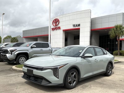 2025 Kia K4 LXS
