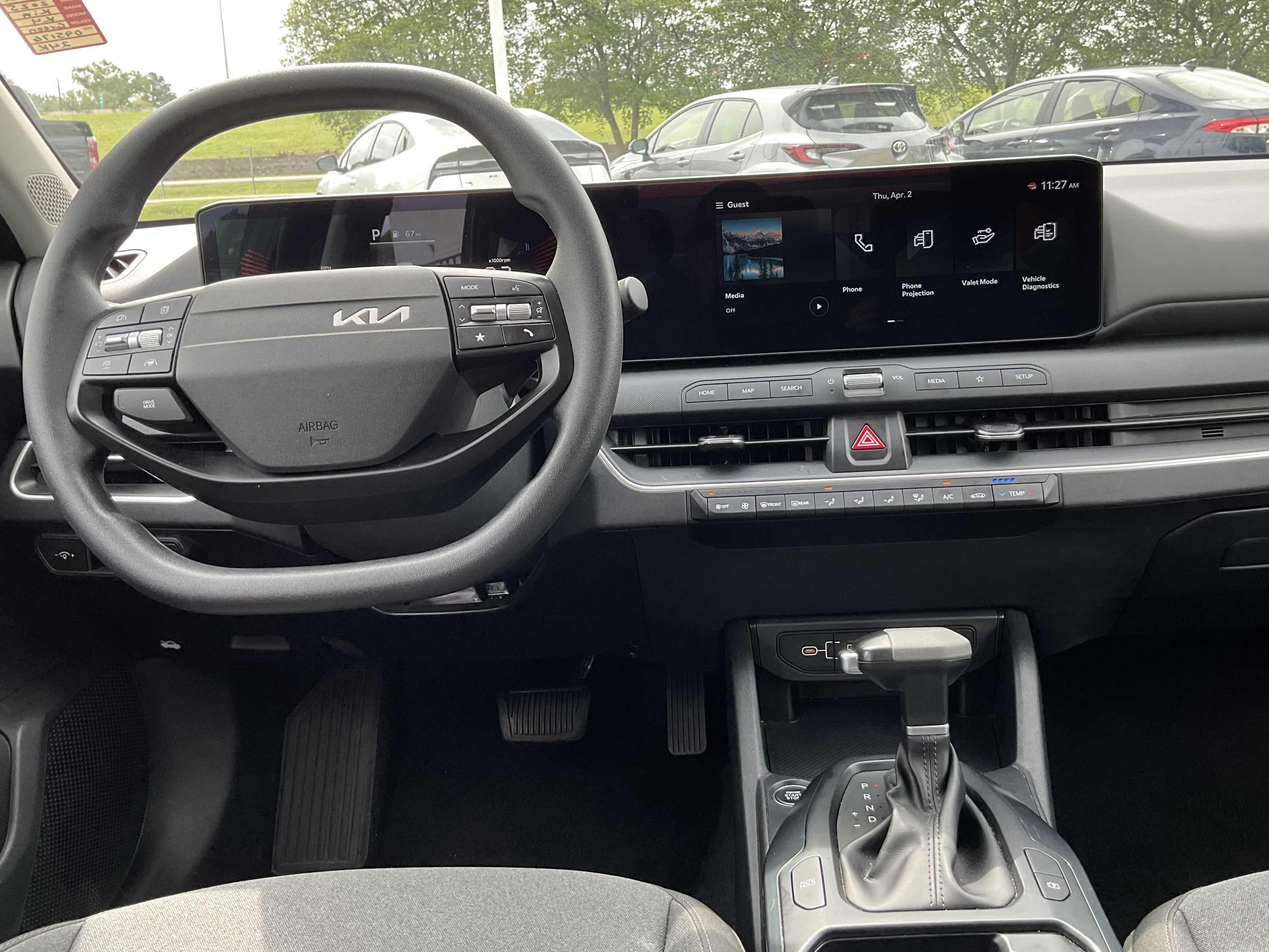 2025 Kia K4 LXS