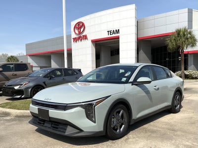2025 Kia K4 LXS