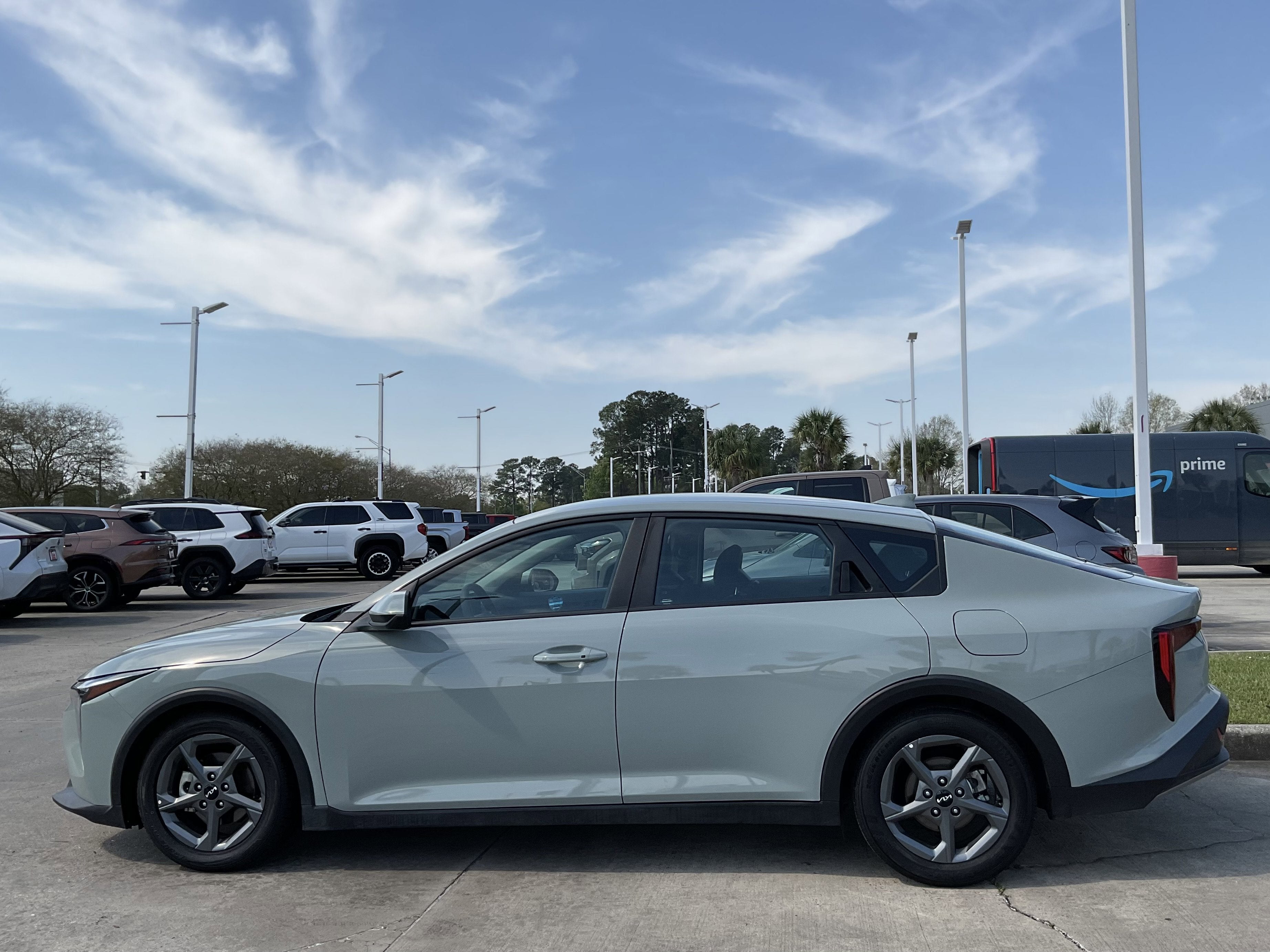 2025 Kia K4 LXS