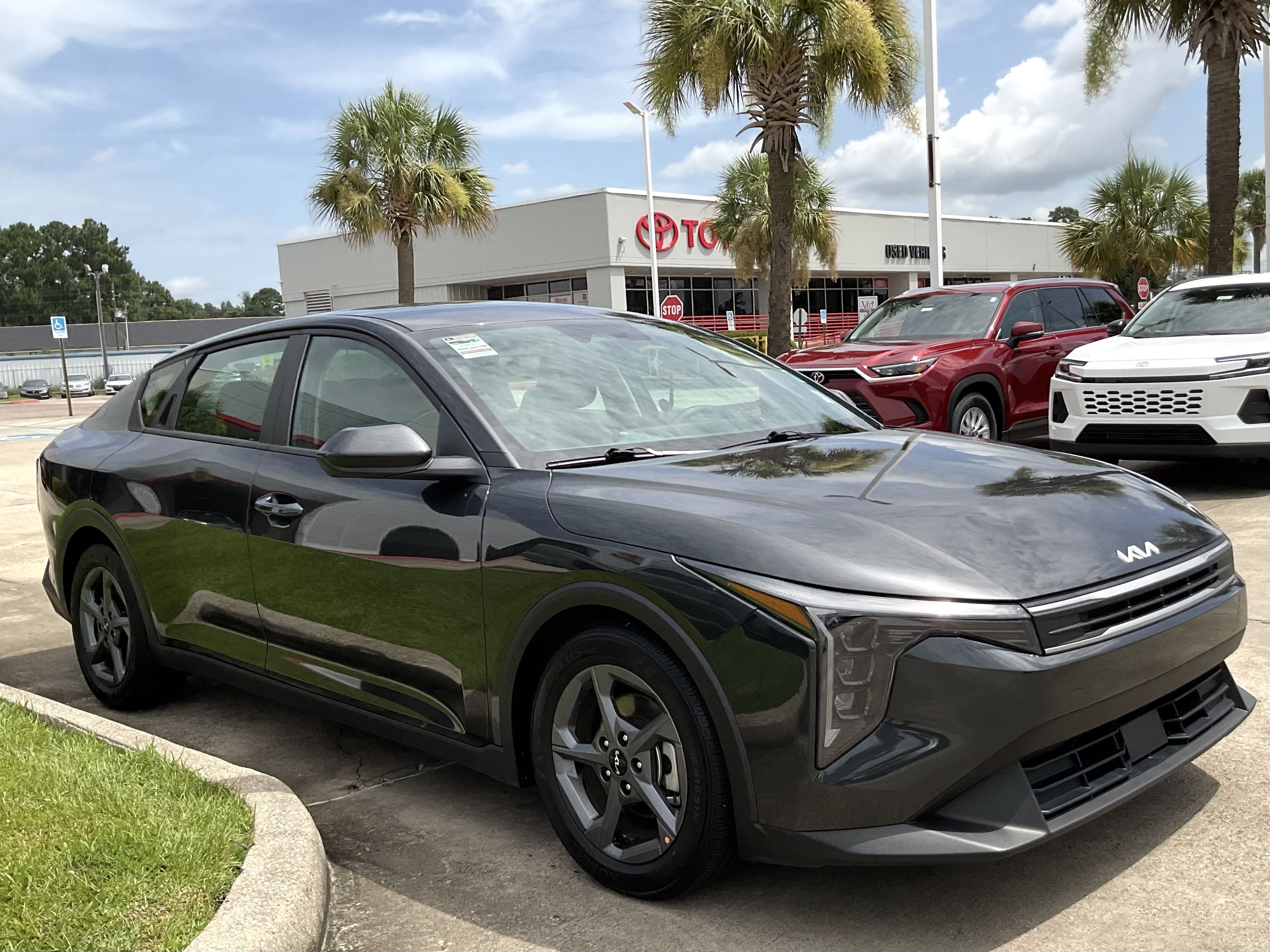 2025 Kia K4 LXS