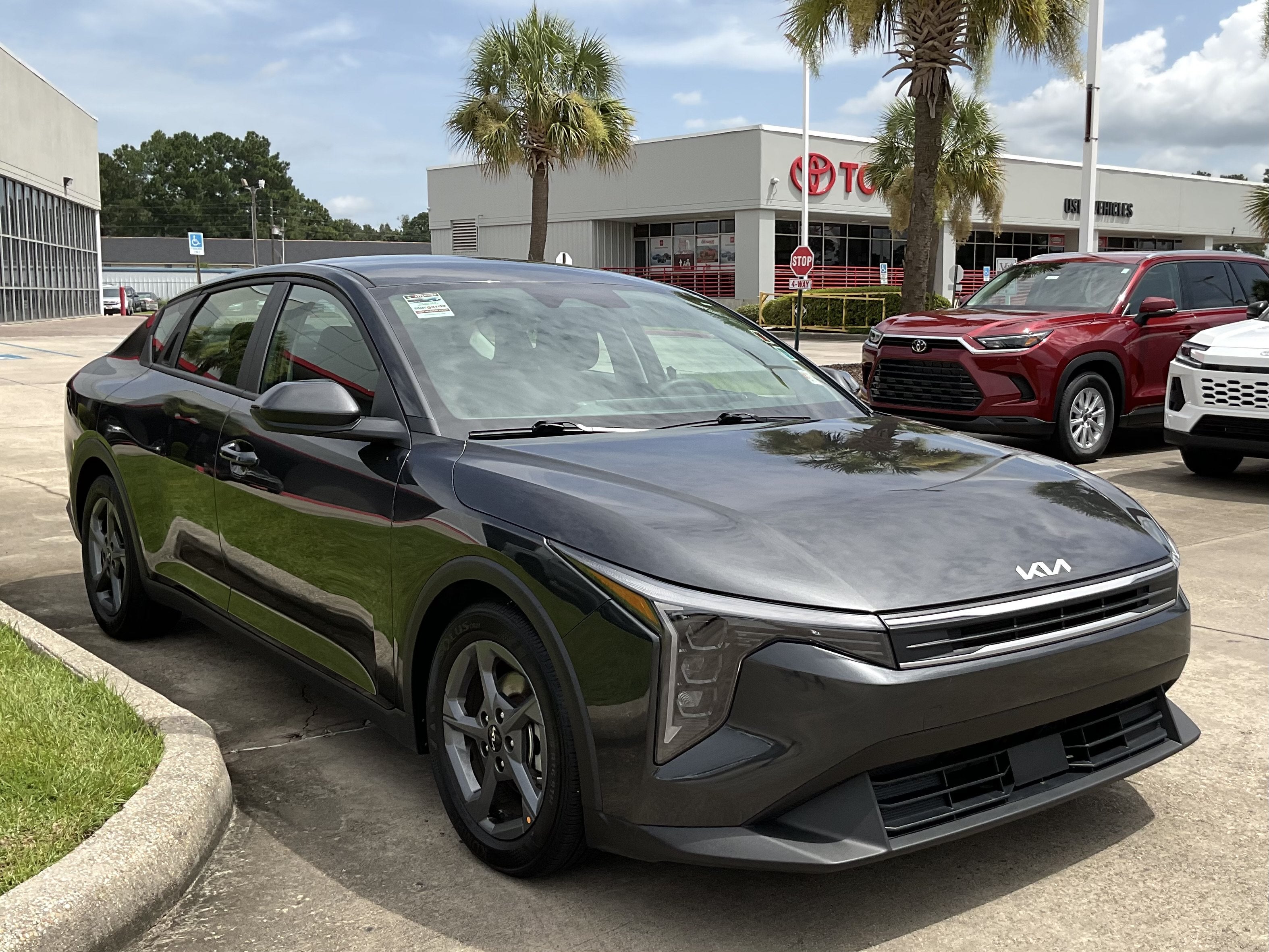2025 Kia K4 LXS