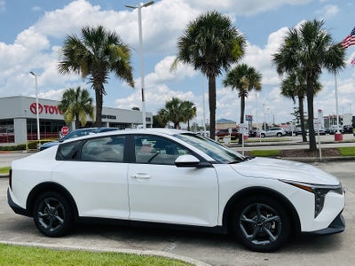 2025 Kia K4 LXS