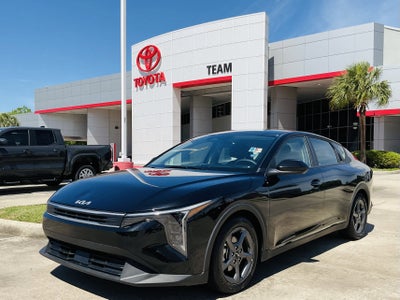 2025 Kia K4 LXS