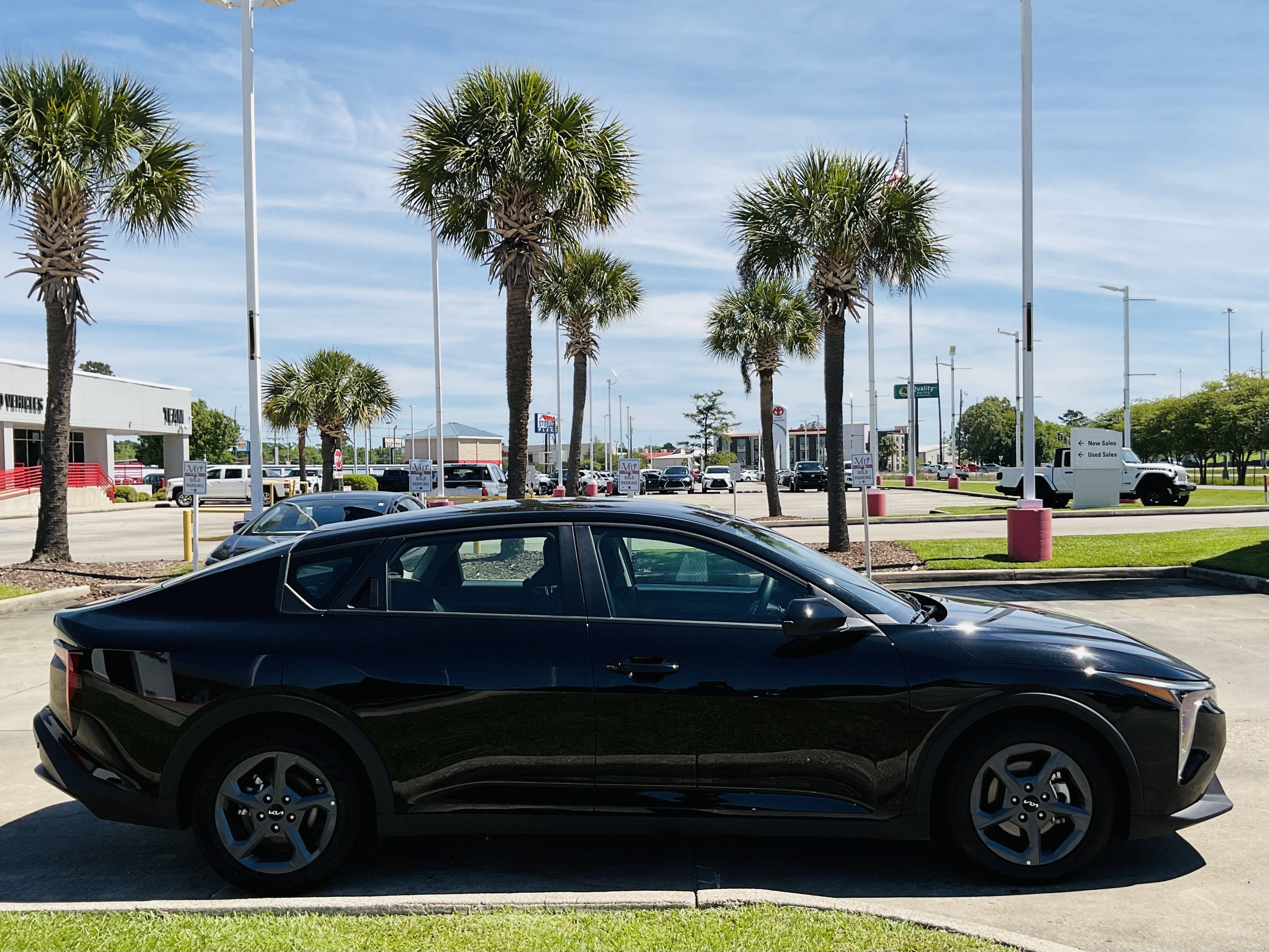 2025 Kia K4 LXS