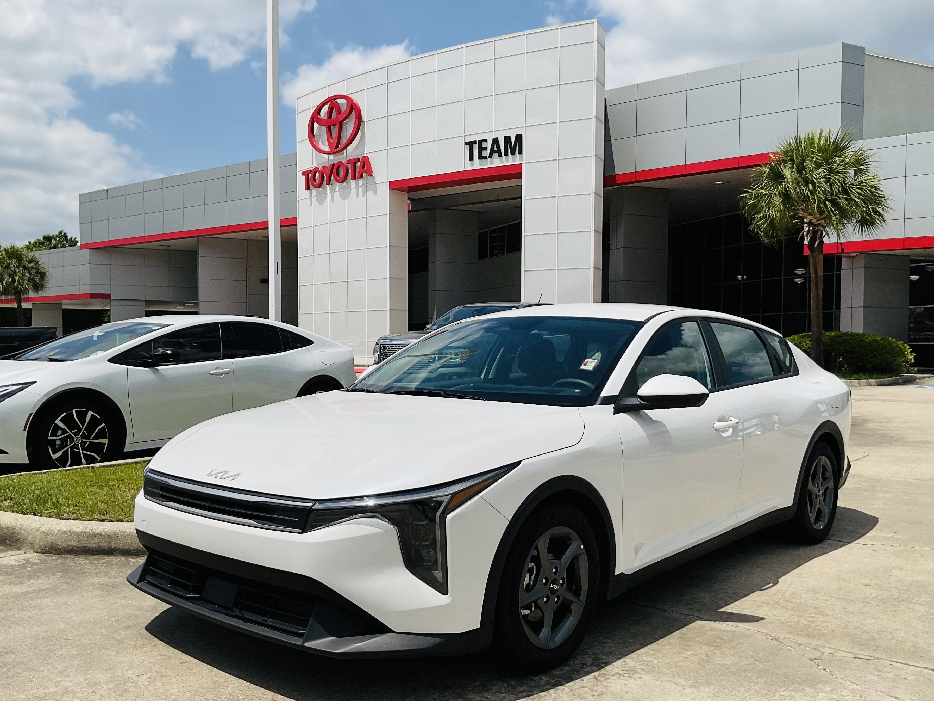 2025 Kia K4 LXS