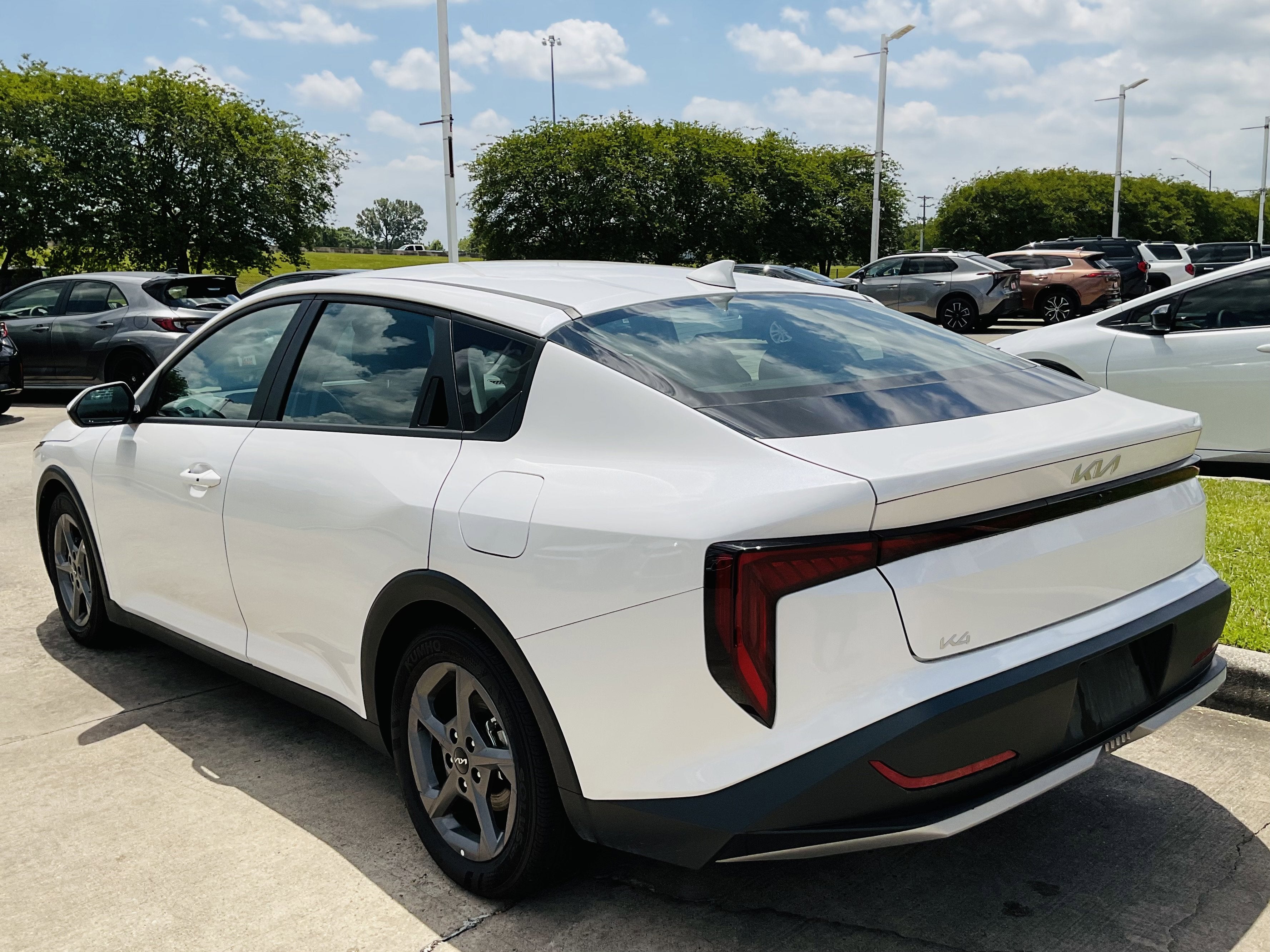 2025 Kia K4 LXS