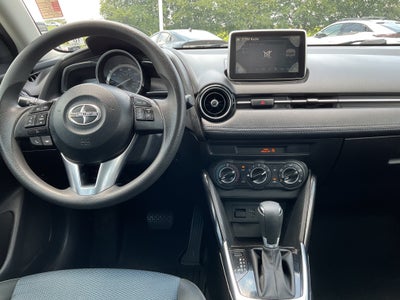 2016 Scion SCION iA 4dr Sdn Man (Natl)