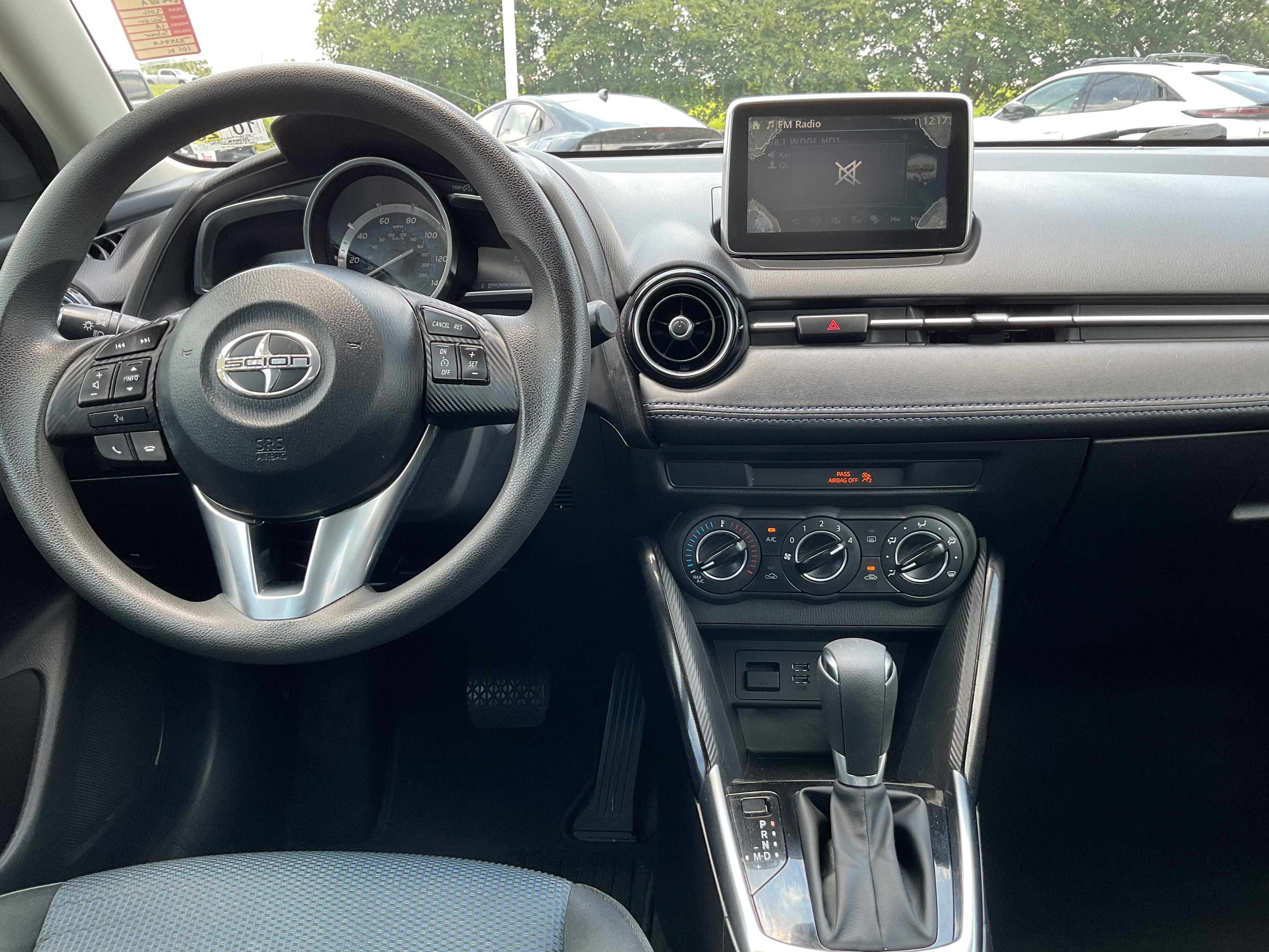 2016 Scion SCION iA 4dr Sdn Man (Natl)