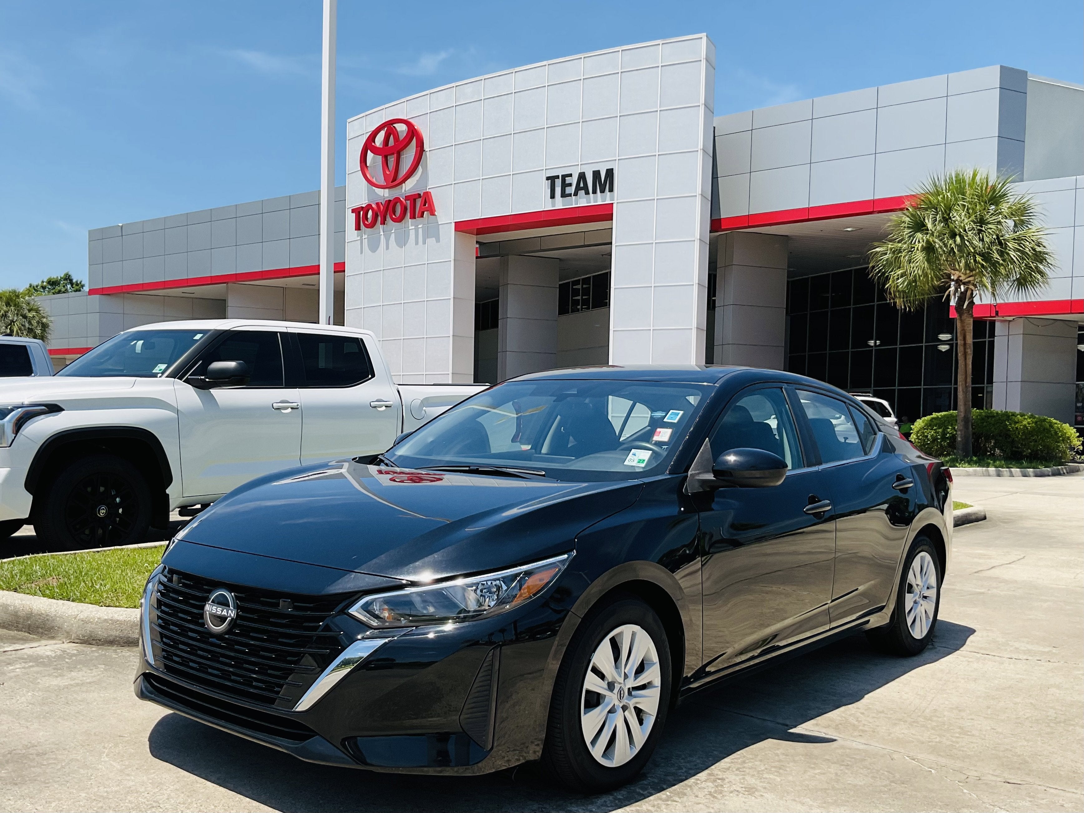 2025 Nissan Sentra S CVT's photo