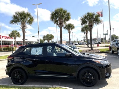 2023 Nissan Kicks SR