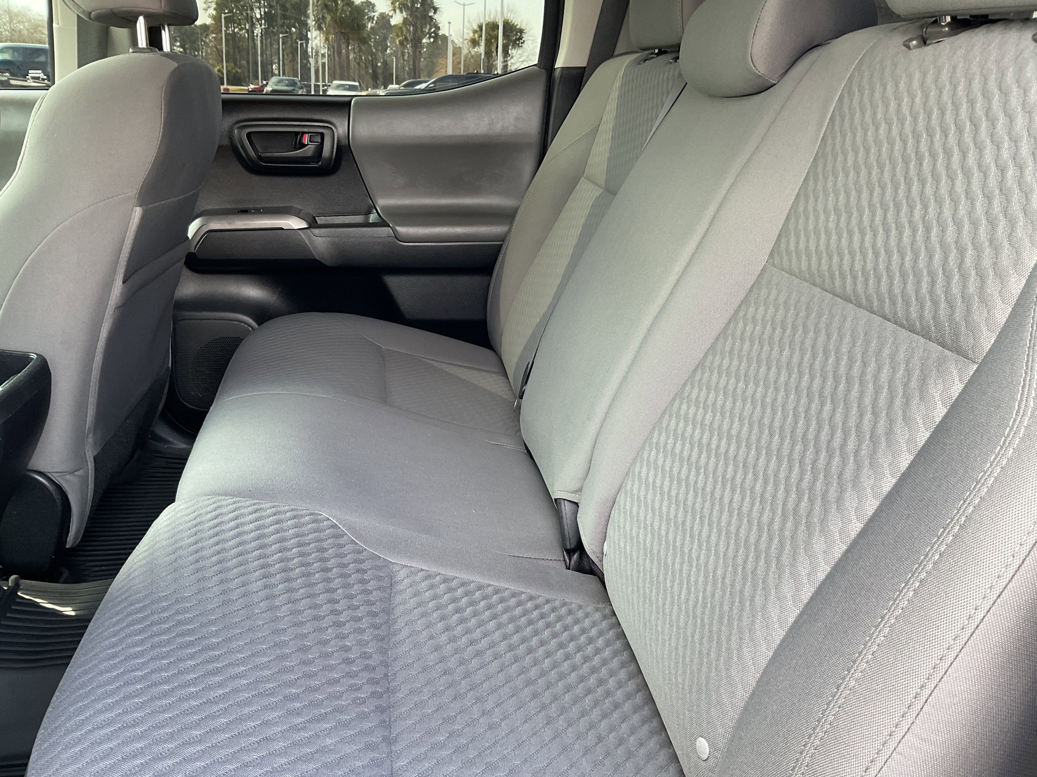 2022 Toyota TACOMA SR5 SR5