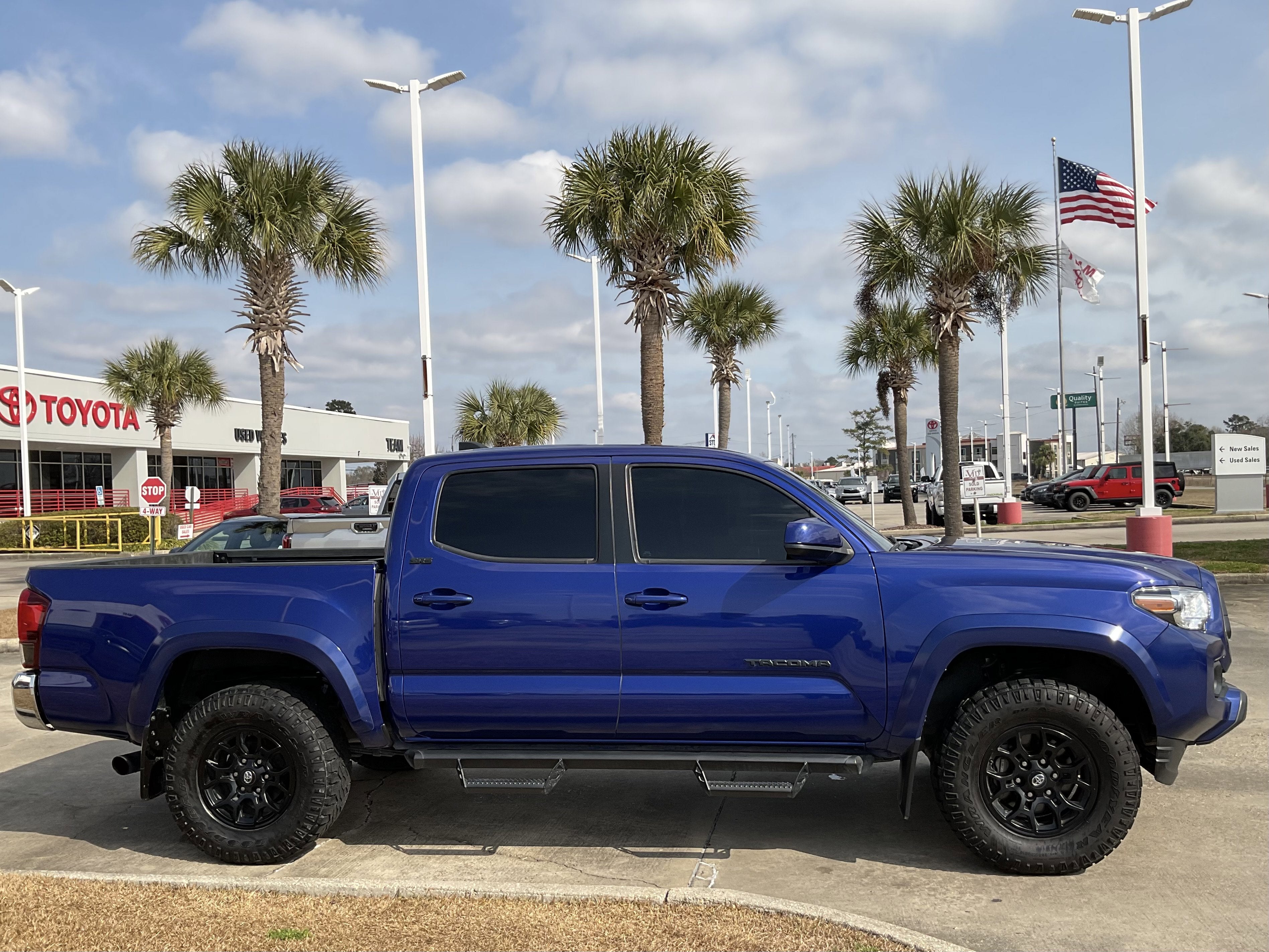 2022 Toyota TACOMA SR5 SR5