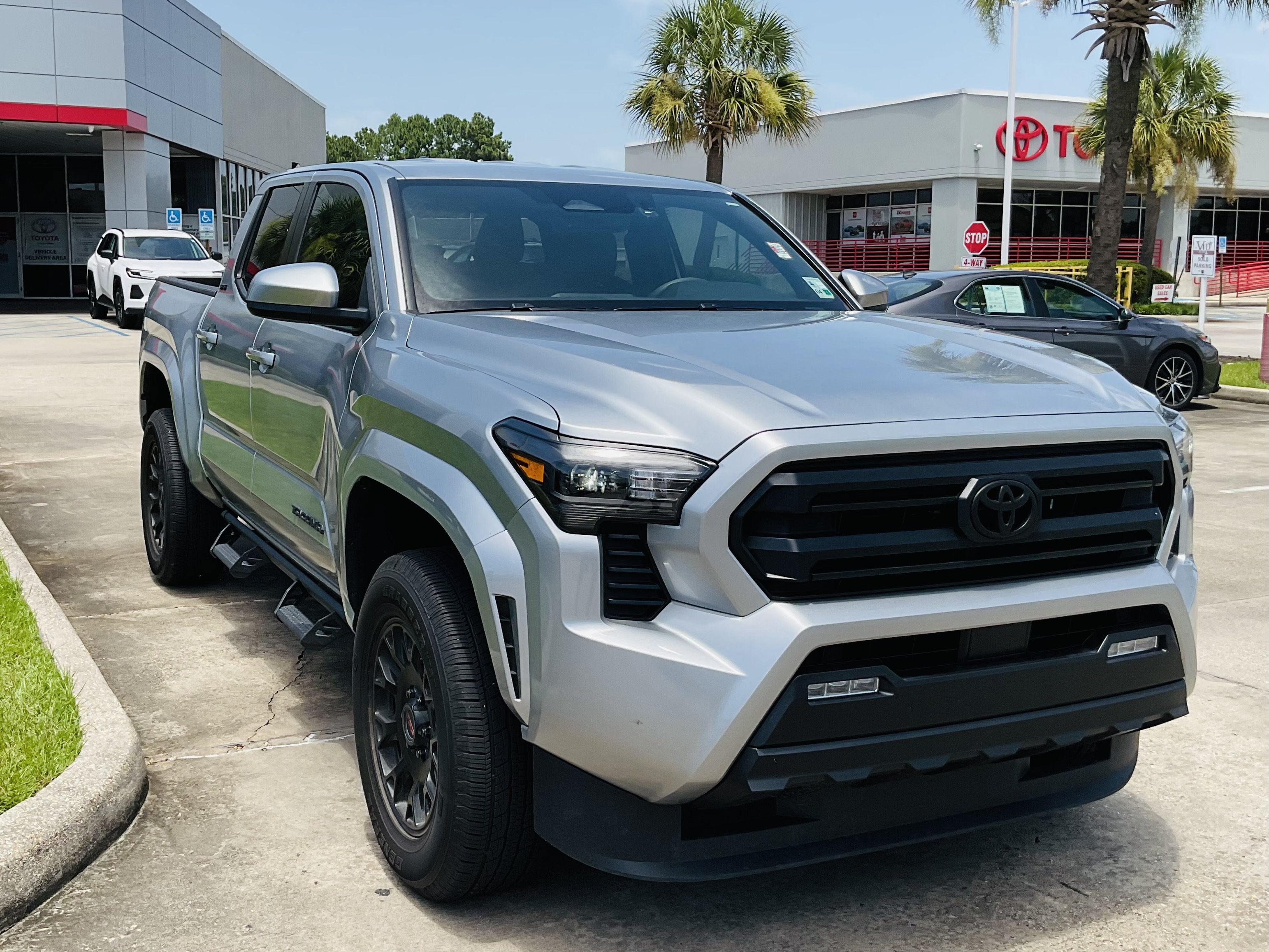 2025 Toyota Tacoma SR5