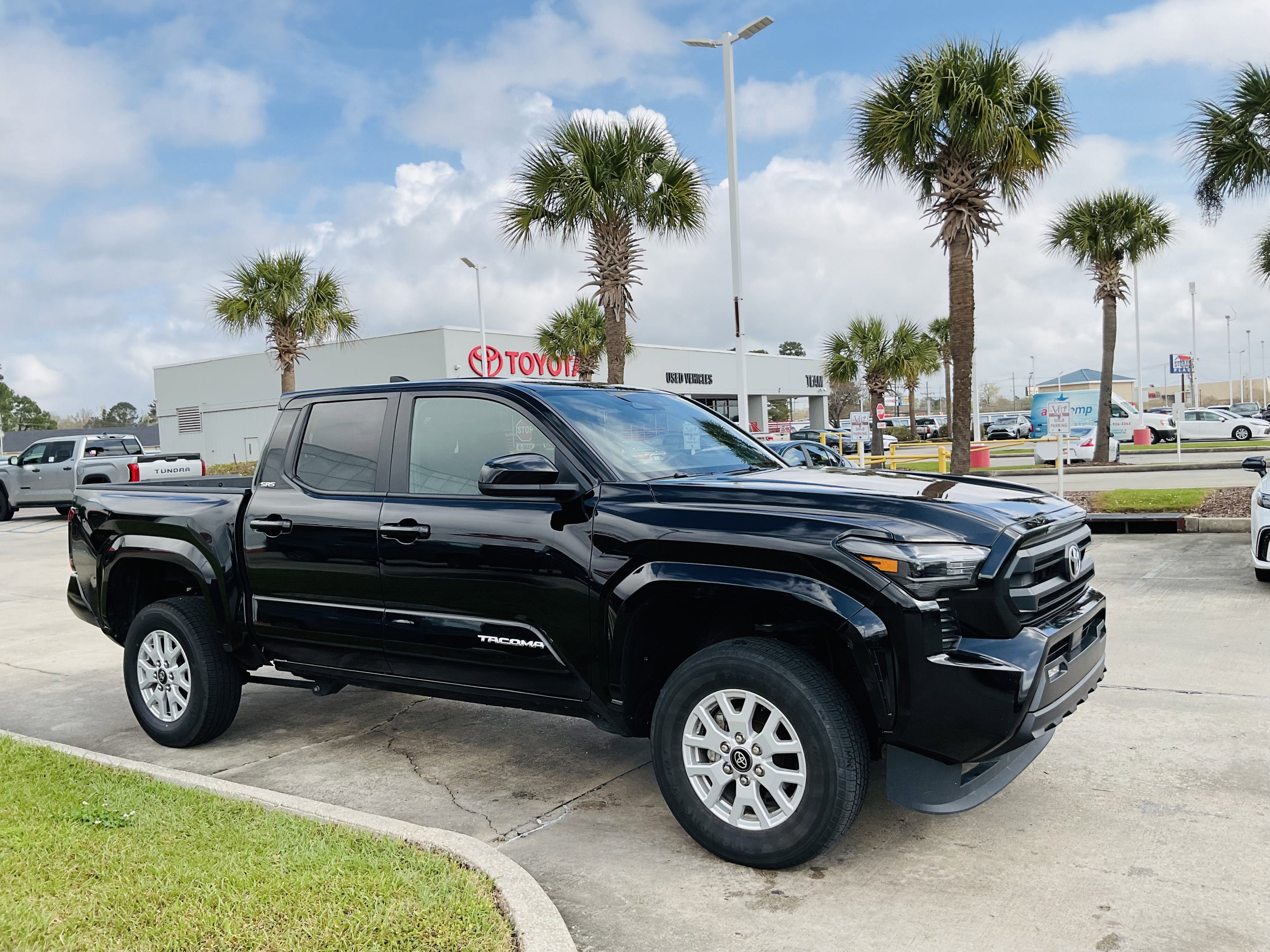 2024 Toyota TACOMA SR5 SR5