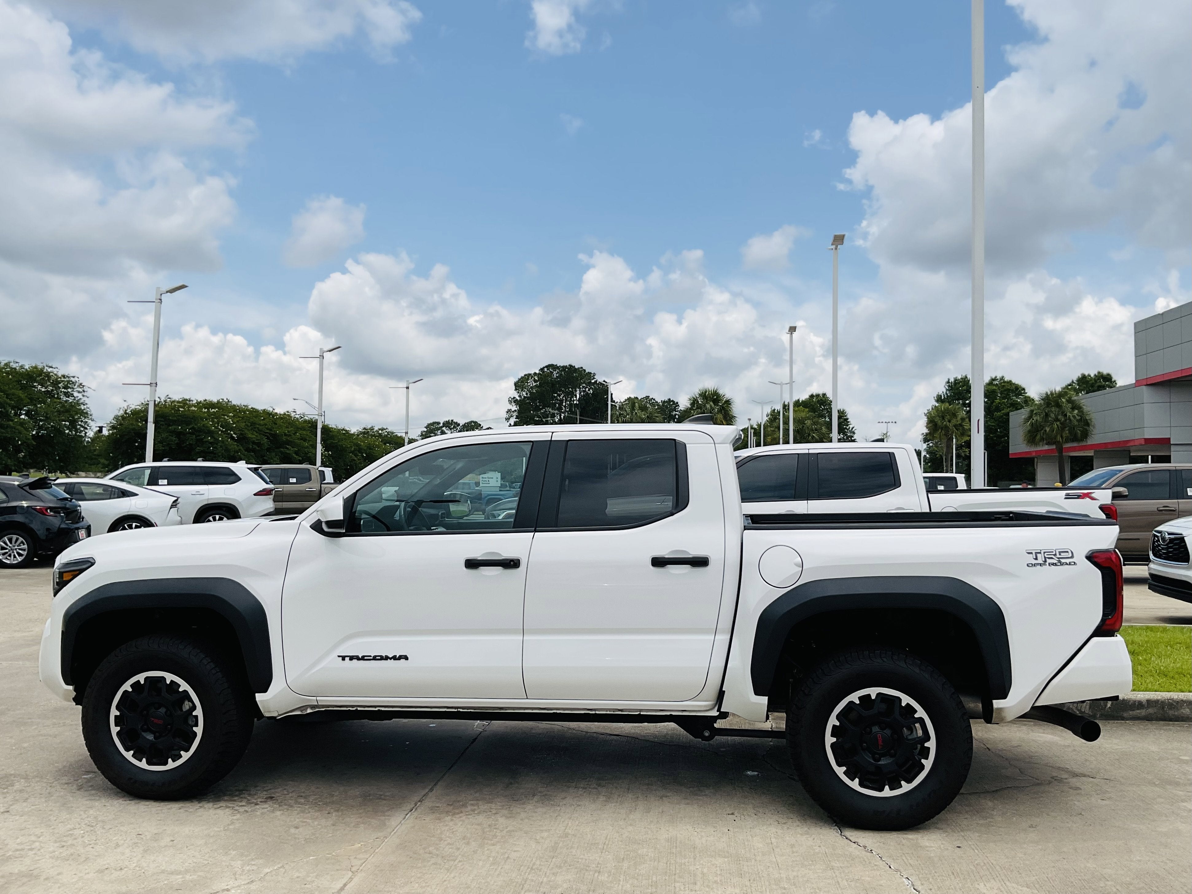 2024 Toyota TACOMA TRD OFFRD TRD Off Road