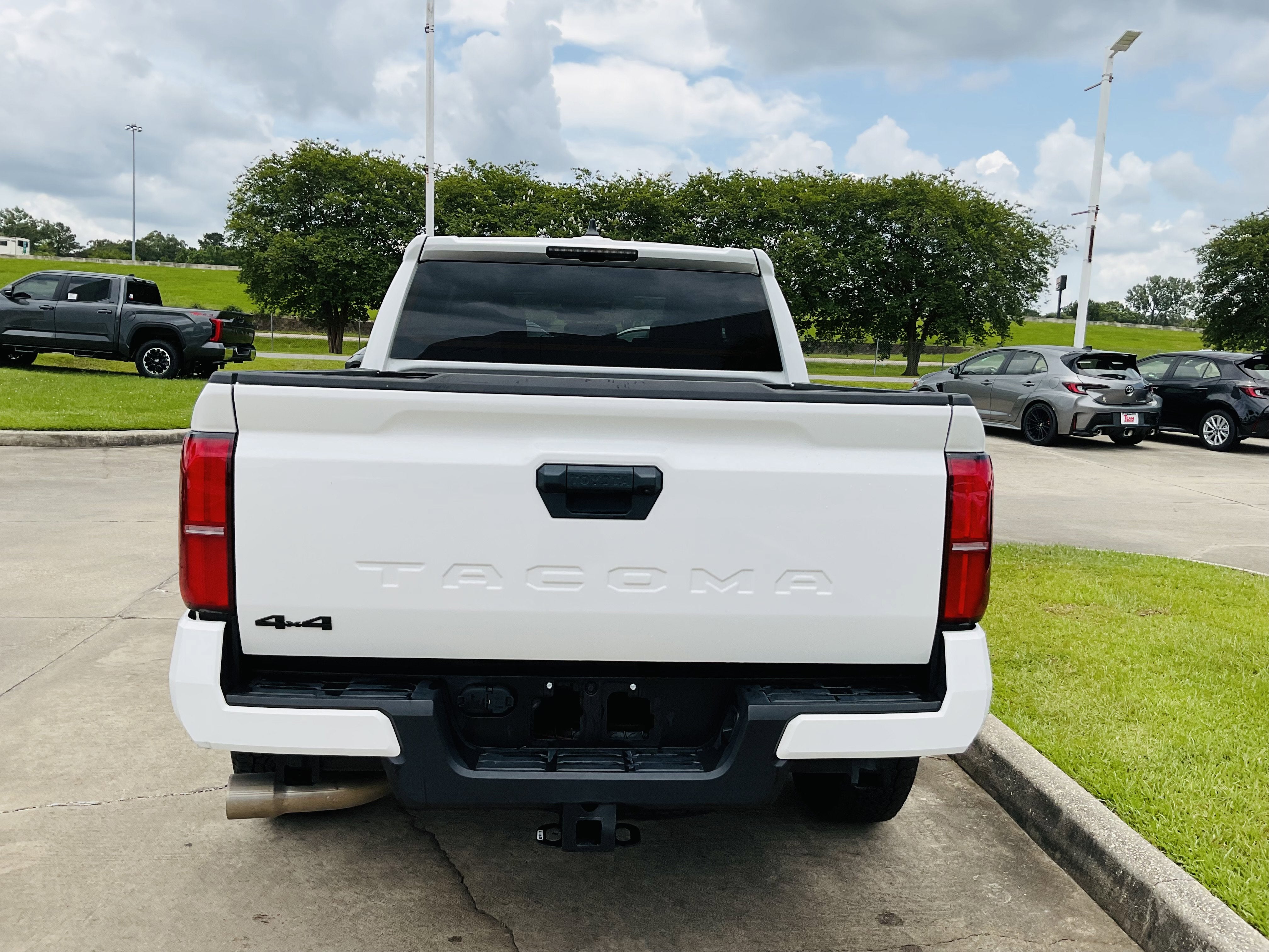 2024 Toyota TACOMA TRD OFFRD TRD Off Road