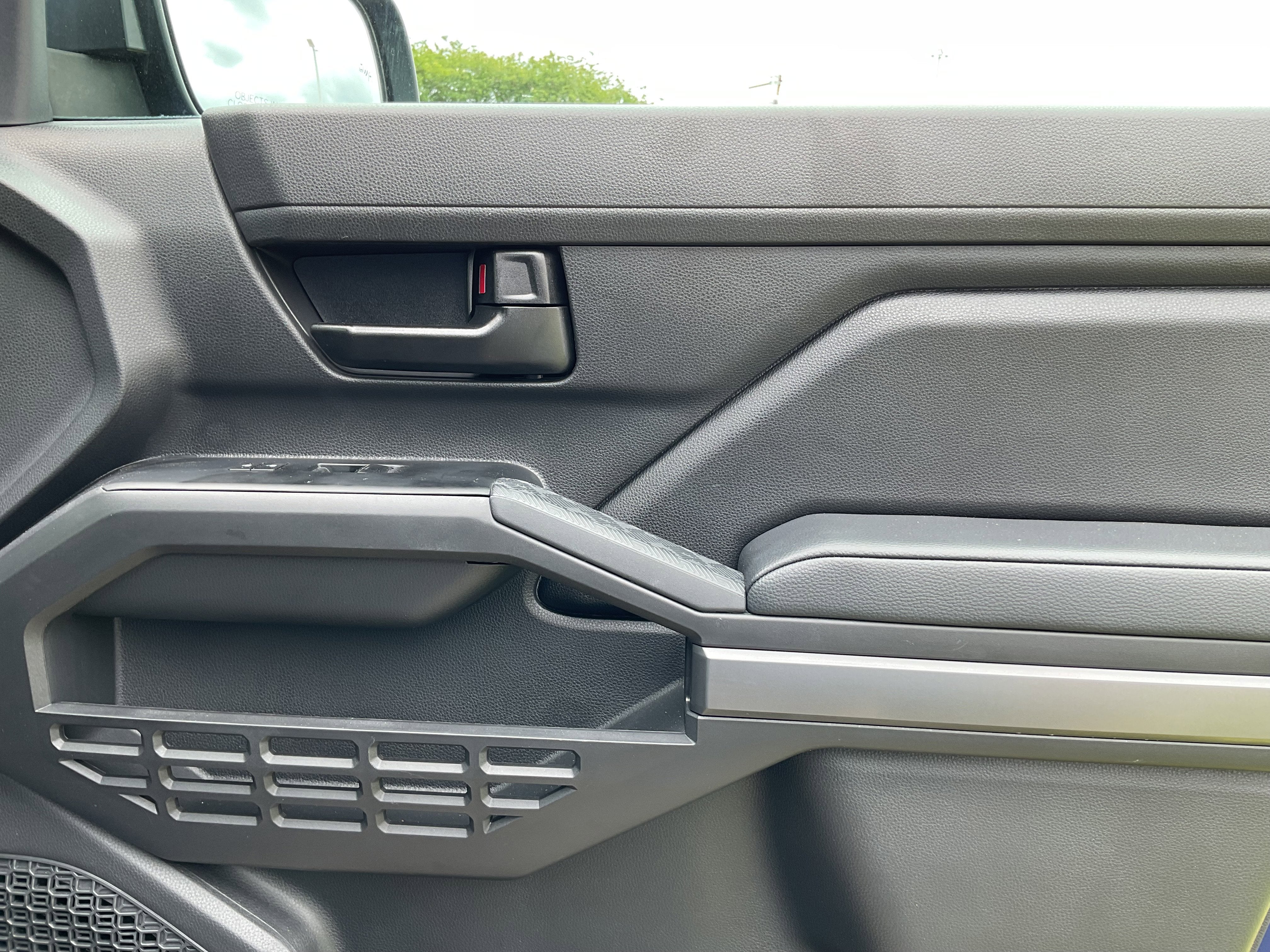 2025 Toyota TACOMA SR5 Limited