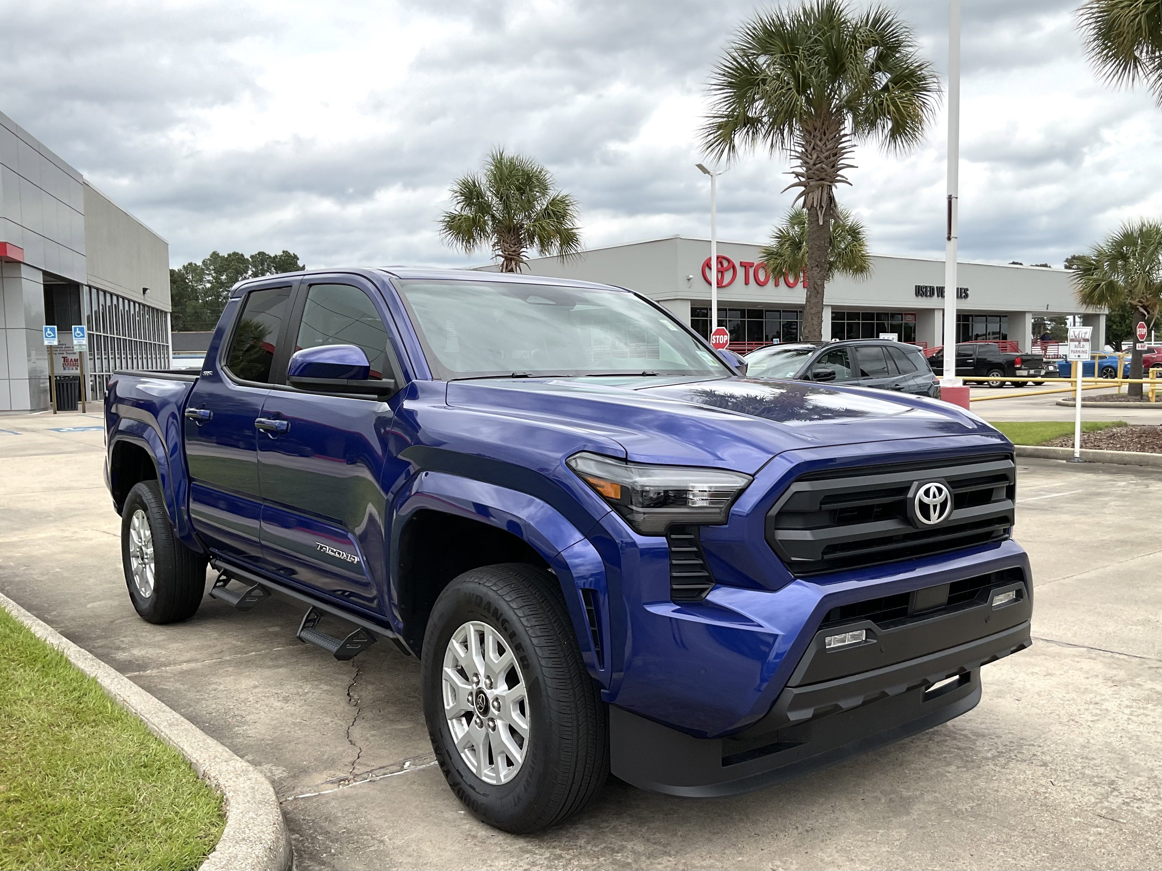 2025 Toyota TACOMA SR5 Limited