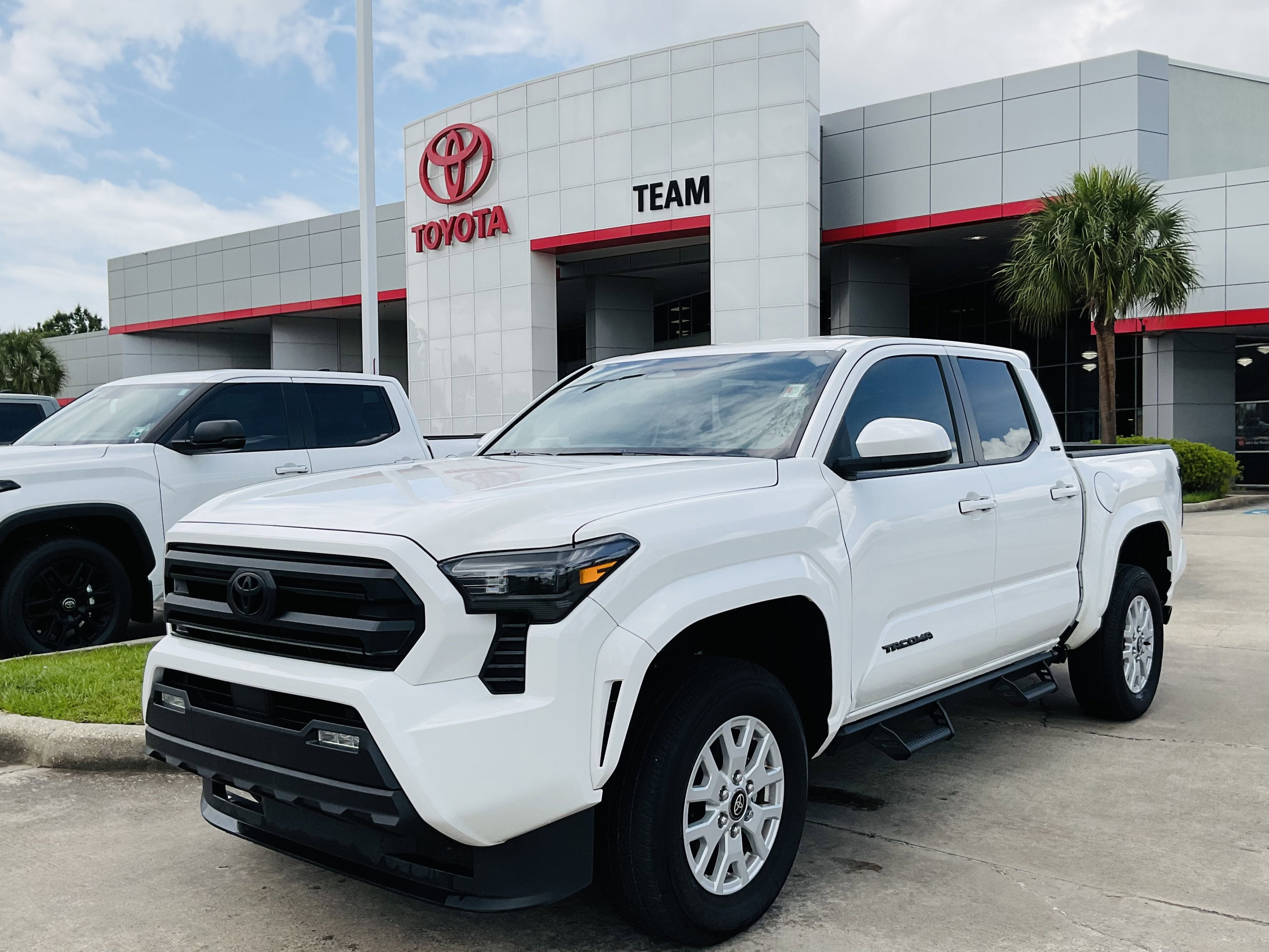 2025 Toyota Tacoma SR5