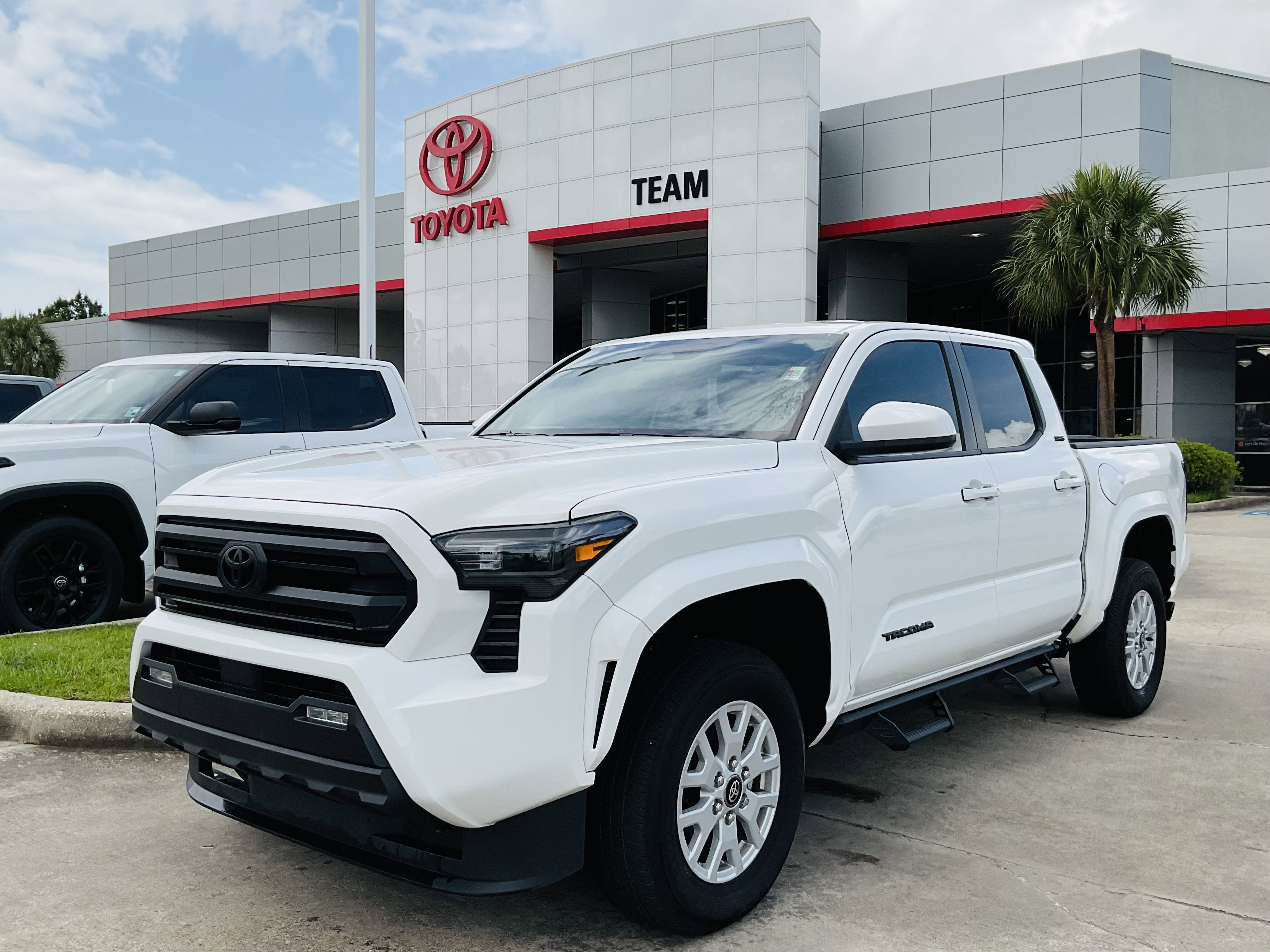2025 Toyota Tacoma SR5