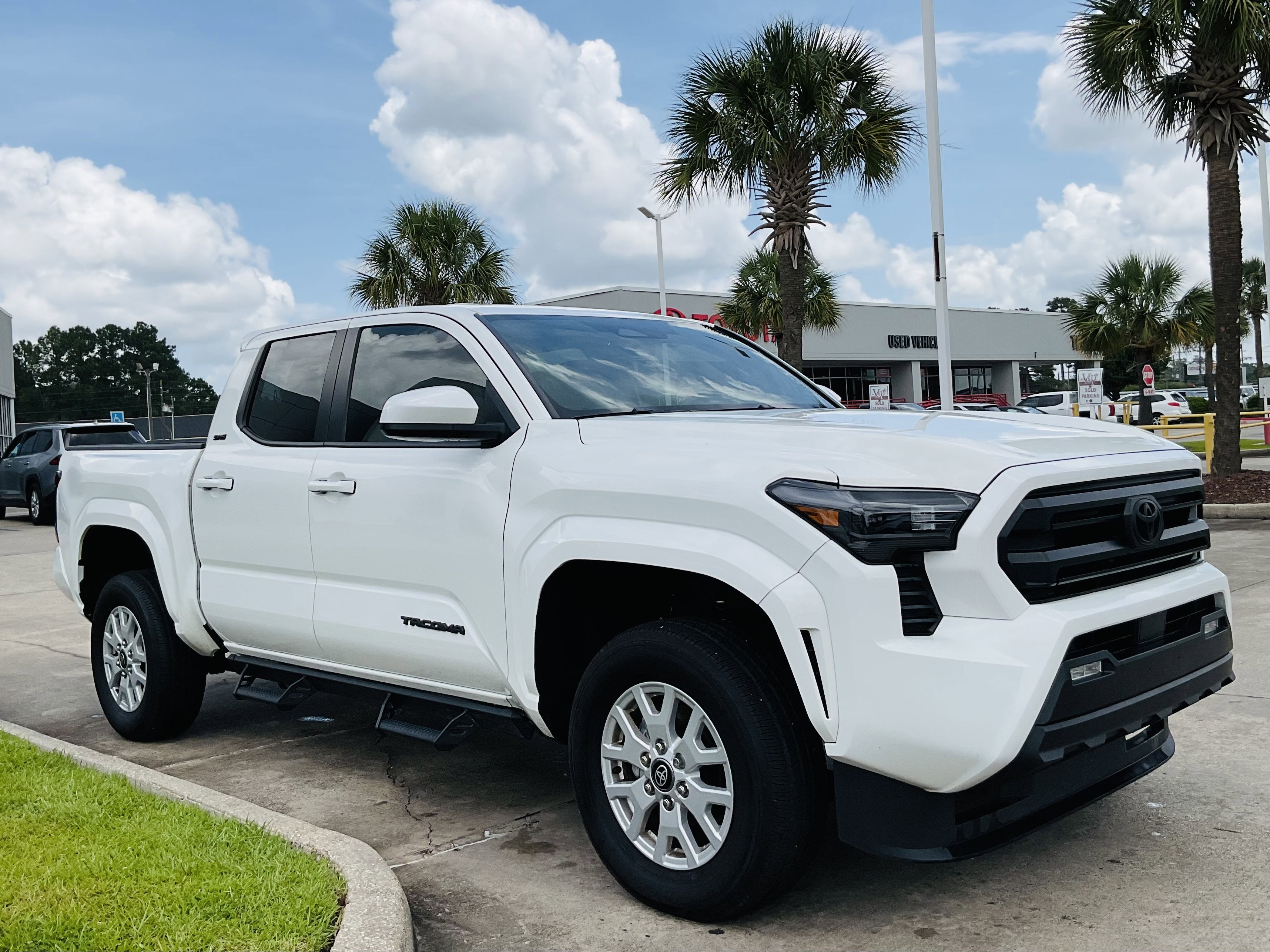 2025 Toyota Tacoma SR5