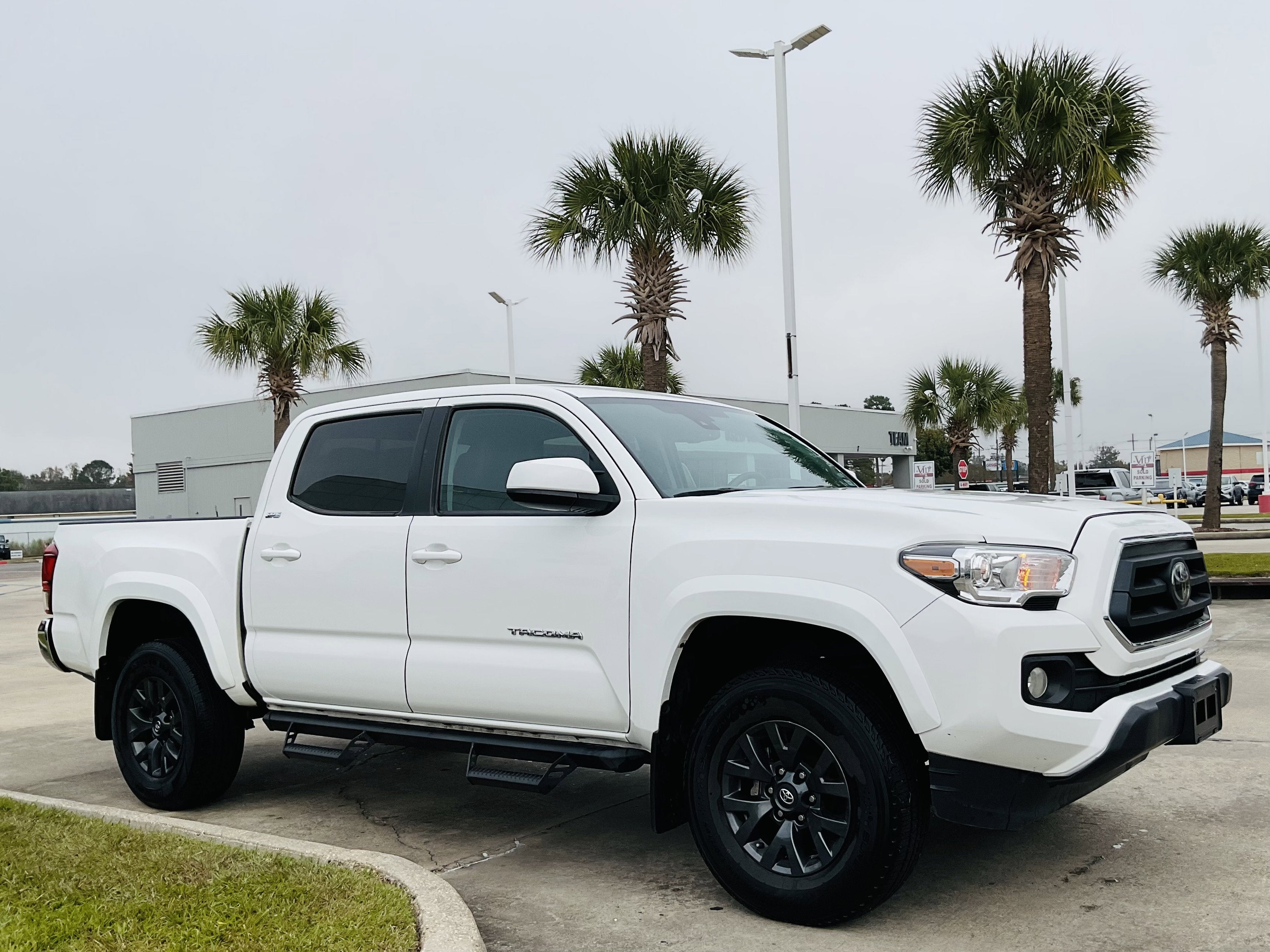 2023 Toyota TACOMA SR5 SR5